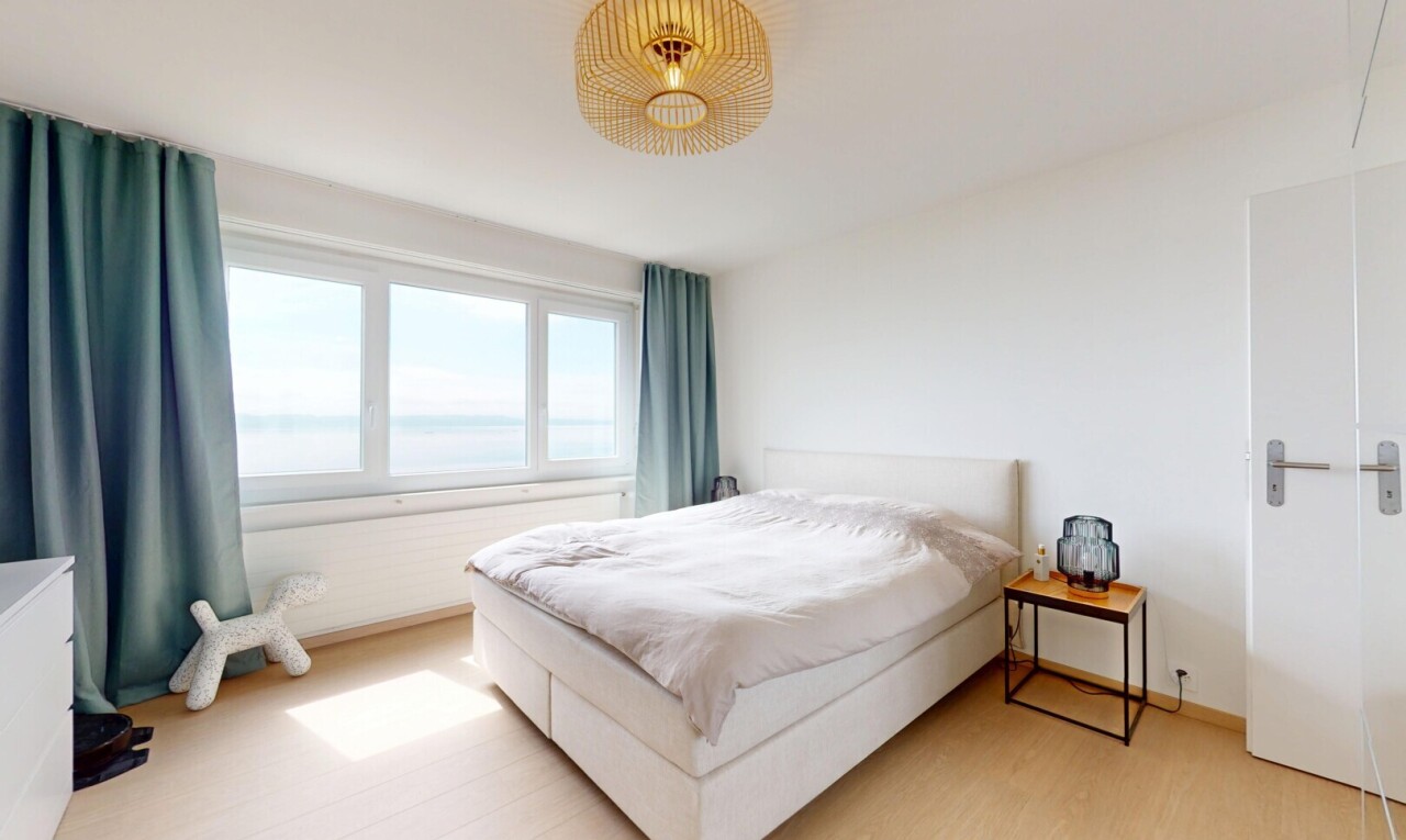 Atemberaubender Seeblick – Renovierte Wohnung, ideal für Rendite - 3