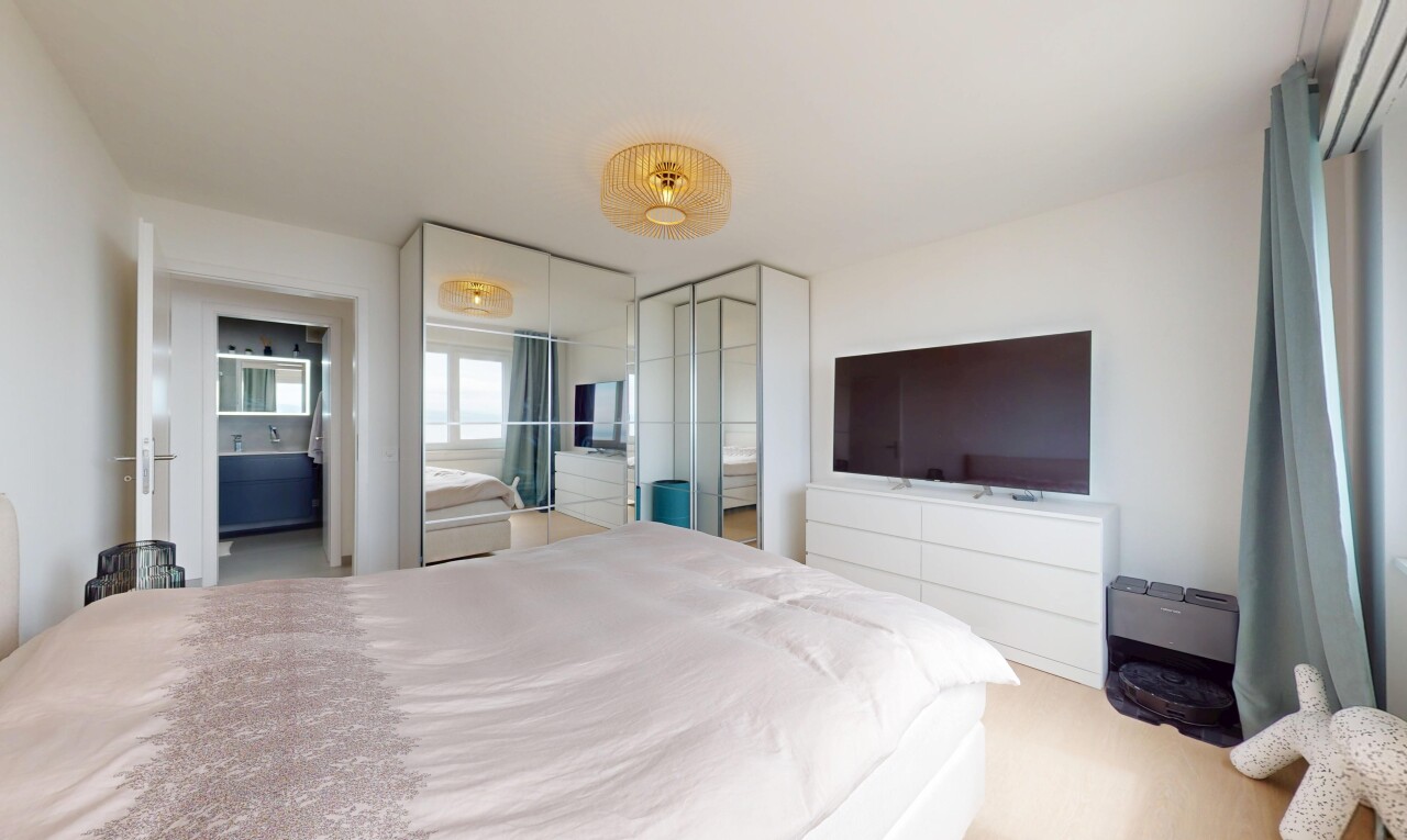 Atemberaubender Seeblick – Renovierte Wohnung, ideal für Rendite - 4