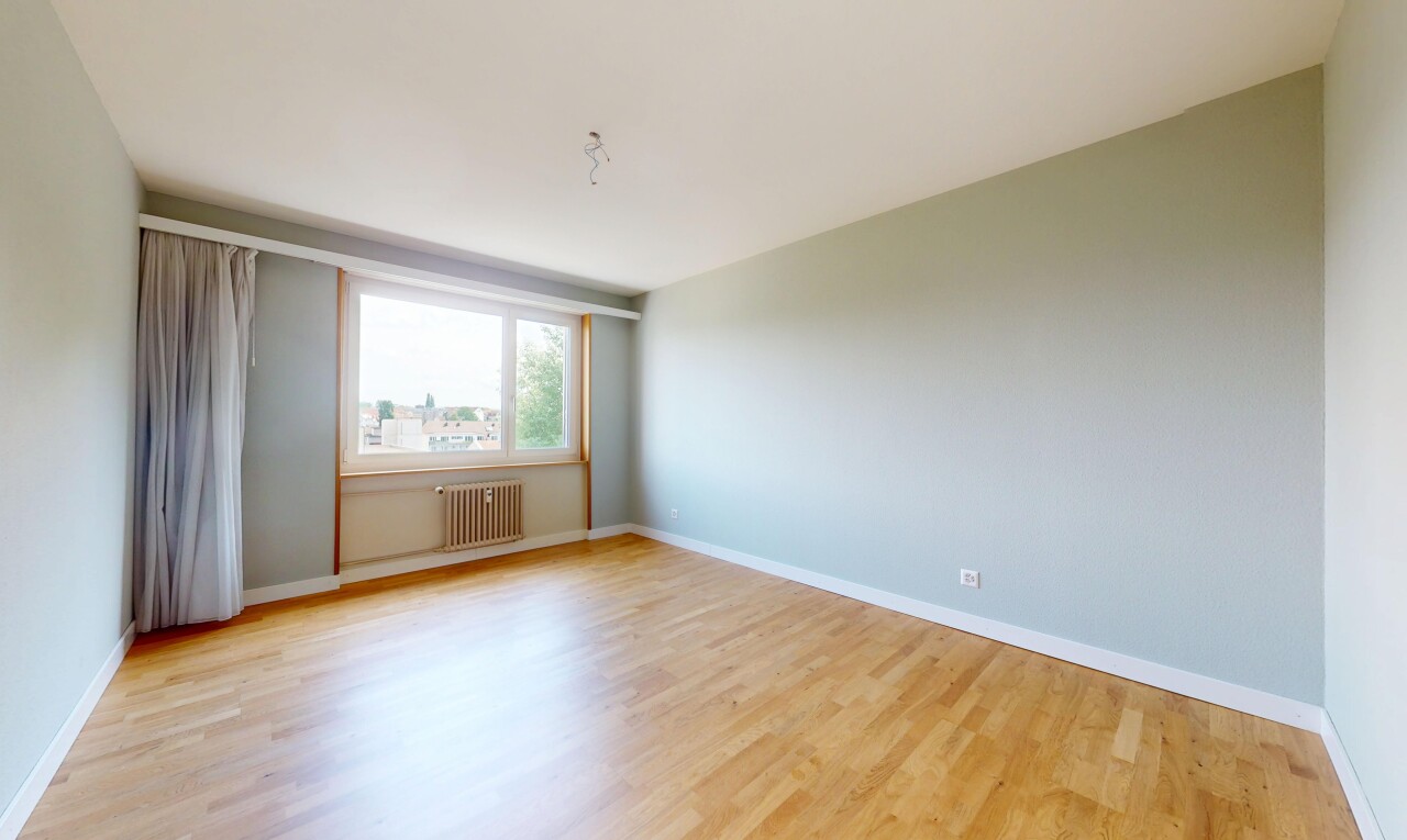 Stilvoll renovierte 3.5-Zi.-Wohnung mit Aussicht ins Grüne in Basel - 11