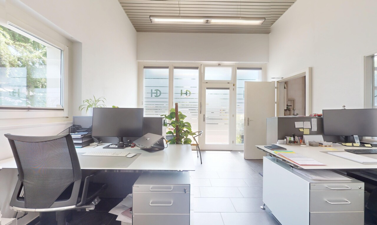 Attraktives Wohn- und Geschäftshaus mit stilvoller Wohnung - 10