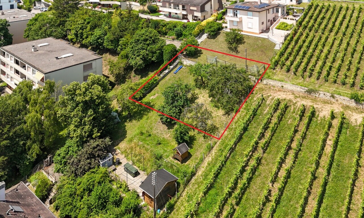 Terrain à bâtir in à Neuchâtel - 1