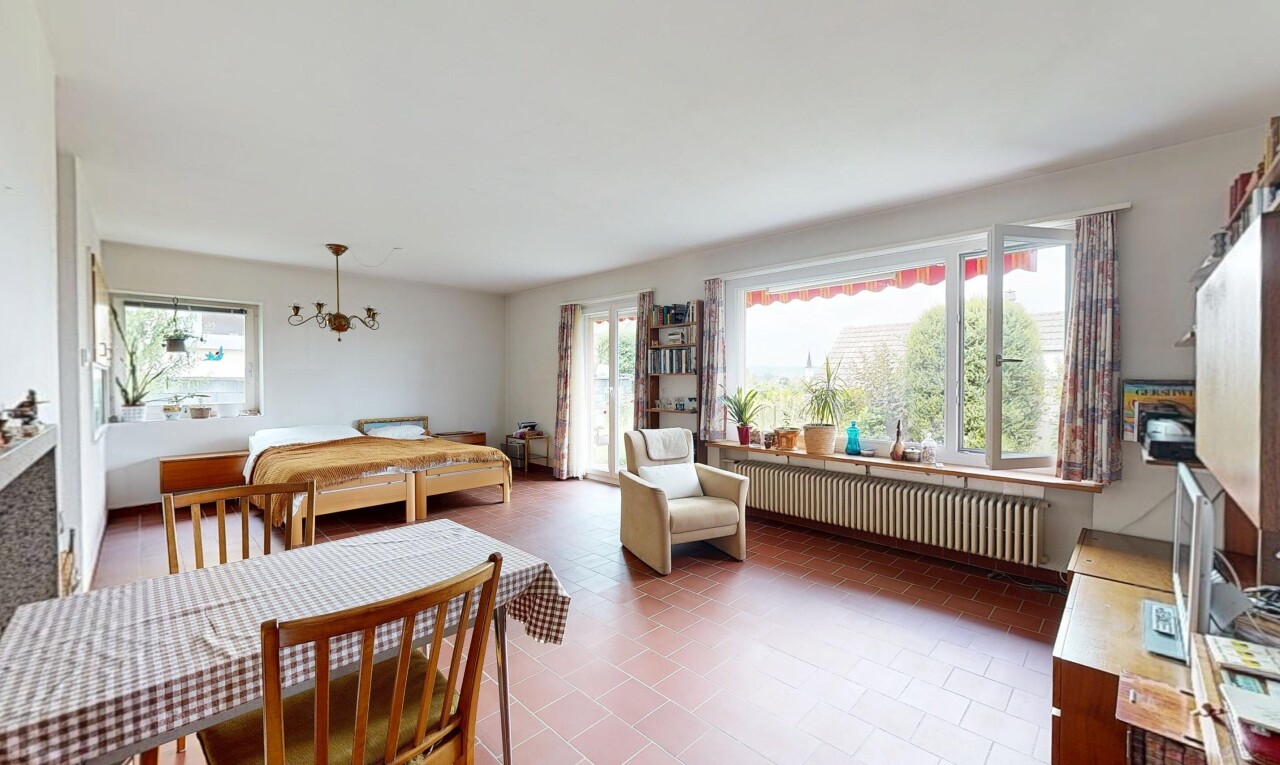 4-Zimmerhaus mit Cheminée und Weitblick in familienfreundlicher Lage - 0