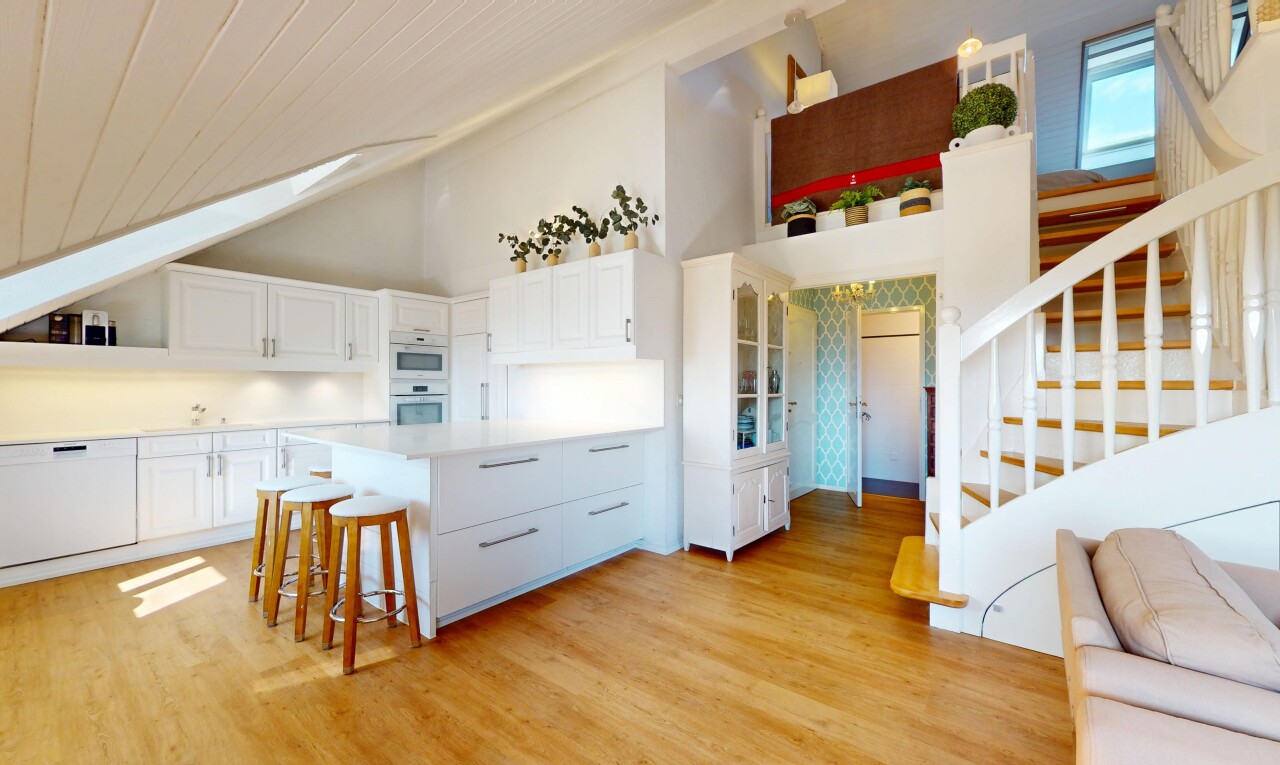 Coup de cœur: elegance, light and a spacious mezzanine - 0
