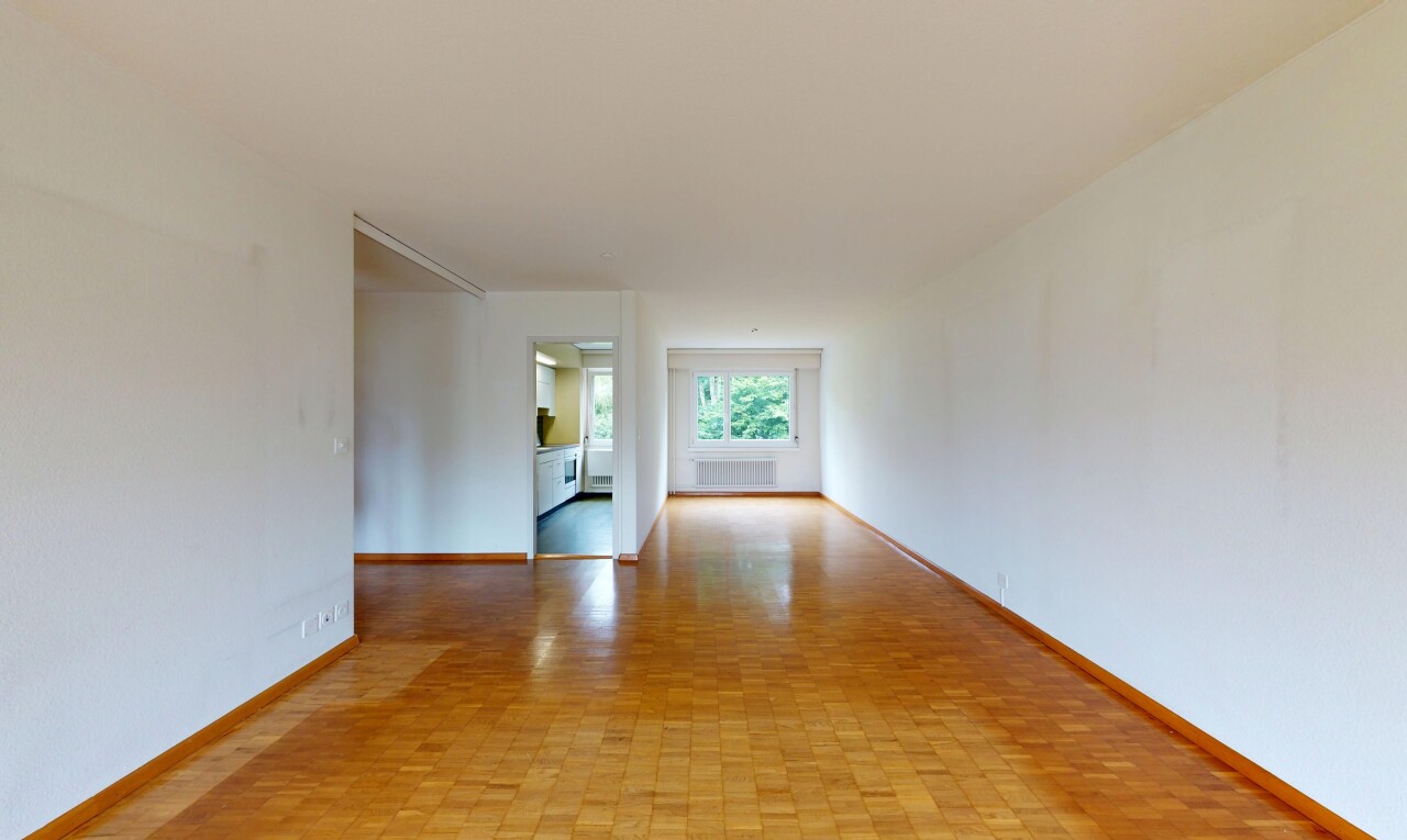 Helle 2.5-Zimmer-Gartenwohnung - 2