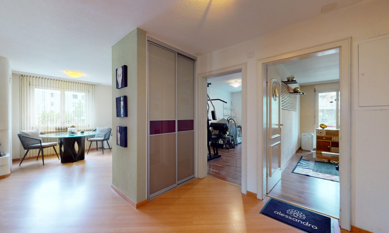 Wohngenuss mit Stil - 4.5-Zimmerwohnung mit Kamin, Terrasse & Loggia - 0