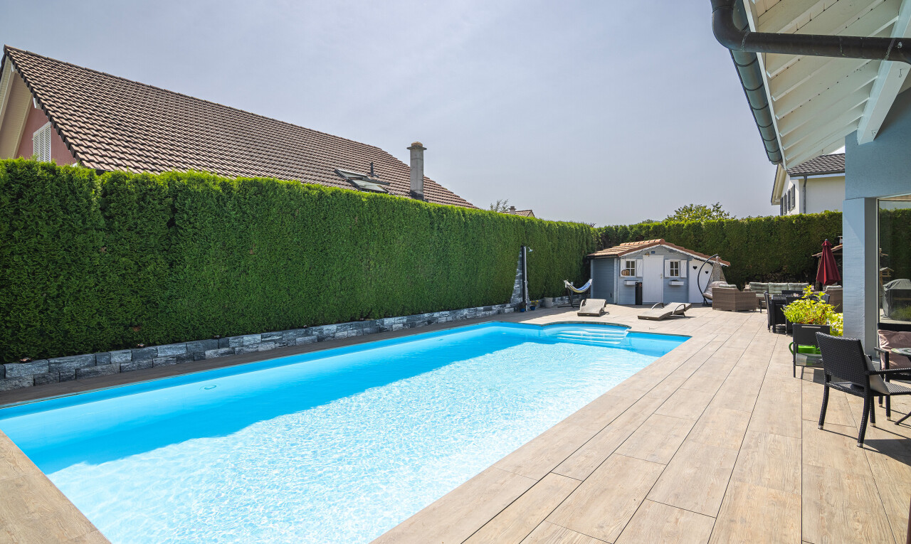 ARCHITEKTENVILLA MIT POOL IN RUHIGER UND GRÜNER UMGEBUNG - 6