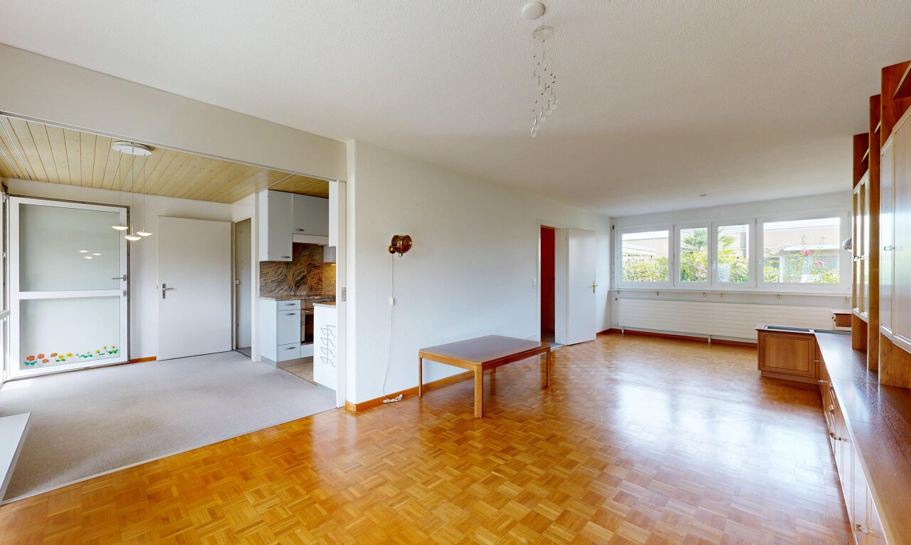 Charmantes 4.5-Zimmer-Eckhaus mit Cheminéehaus und viel Privatsphäre - 2