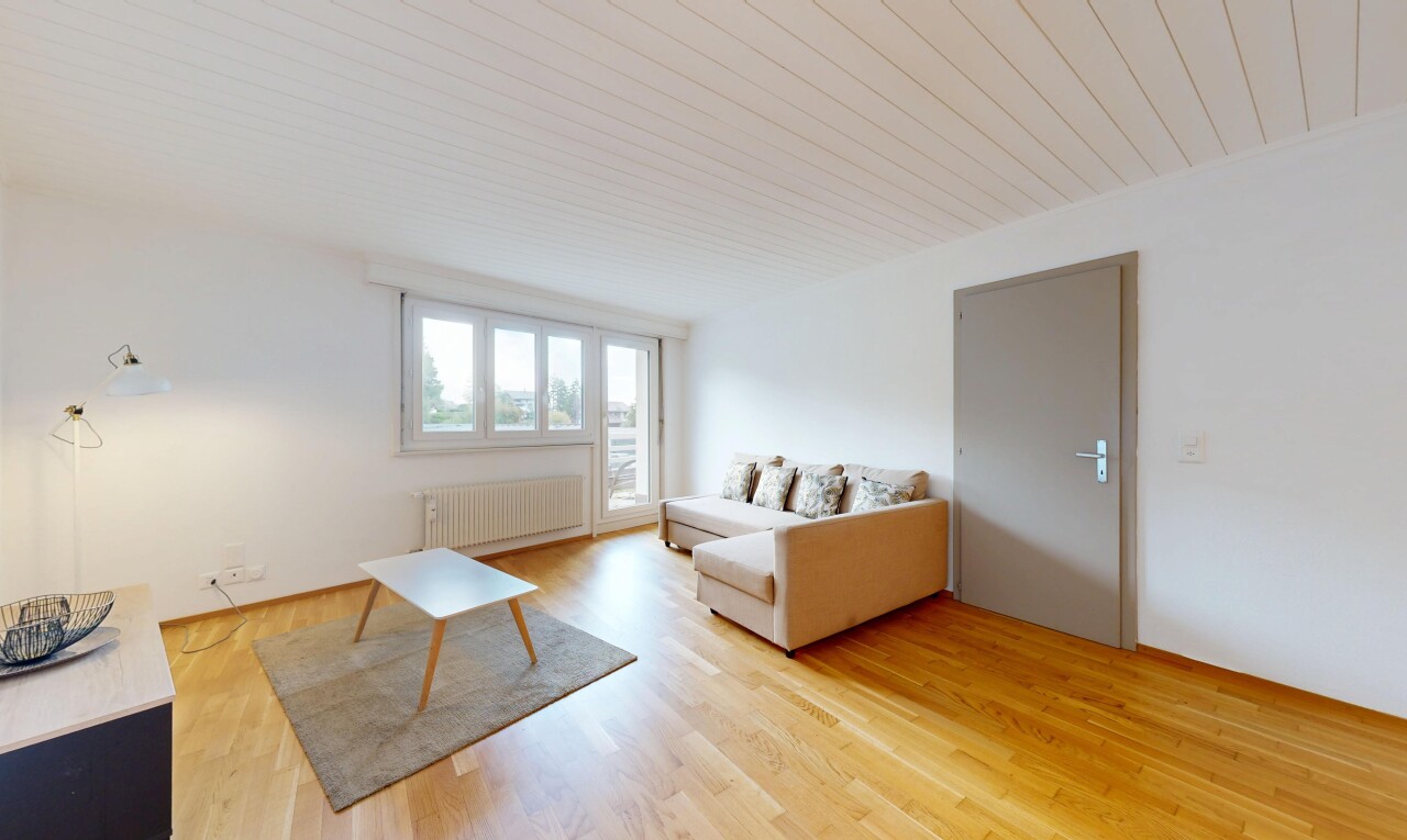 Alpine Pied-à-Terre with Balcony, Steps from the Slopes - 2