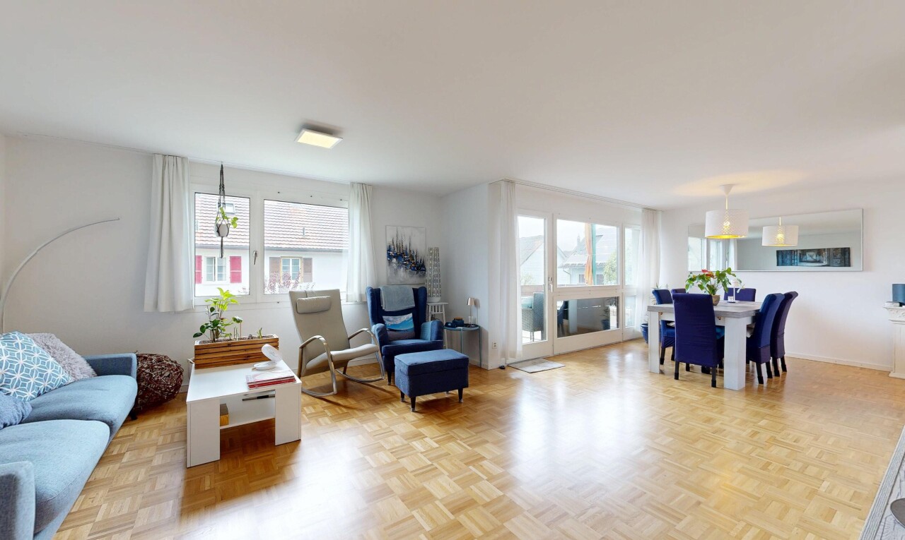 4-Zimmerwohnung mit Stil, Nähe Zentrum und viel Platz - 2