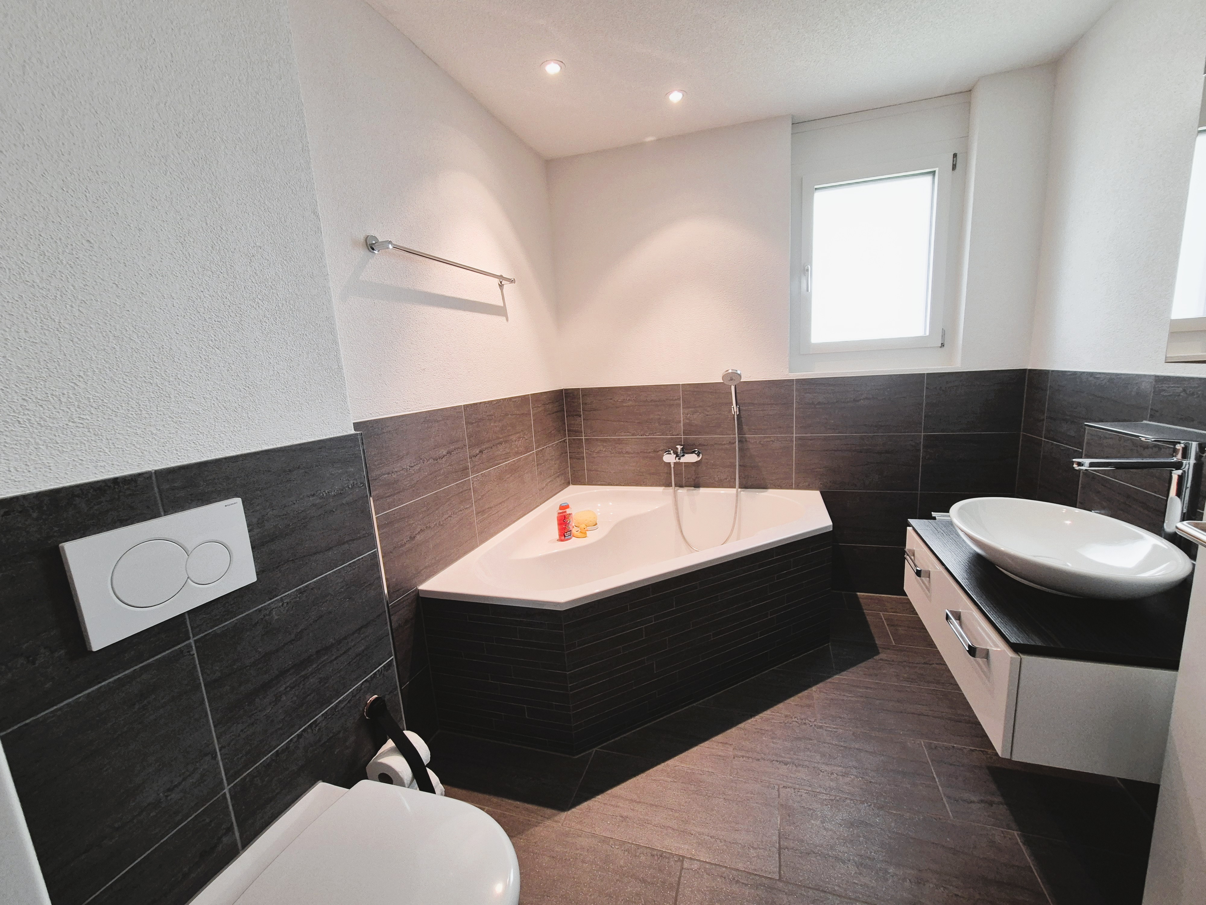 Attractive 4 1/2 room apartment in Lufingen - Minergie-certified - 4