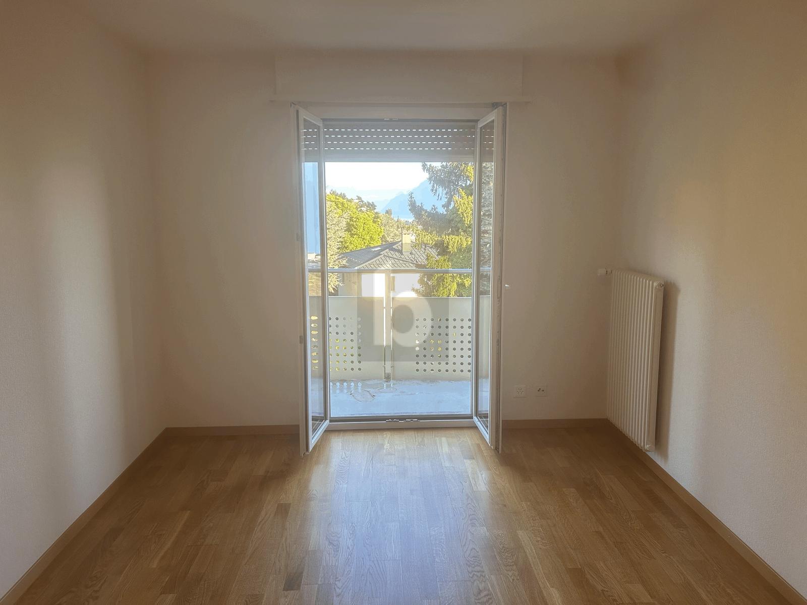 MAGNIFIQUE VUE SUR LE LAC - 1