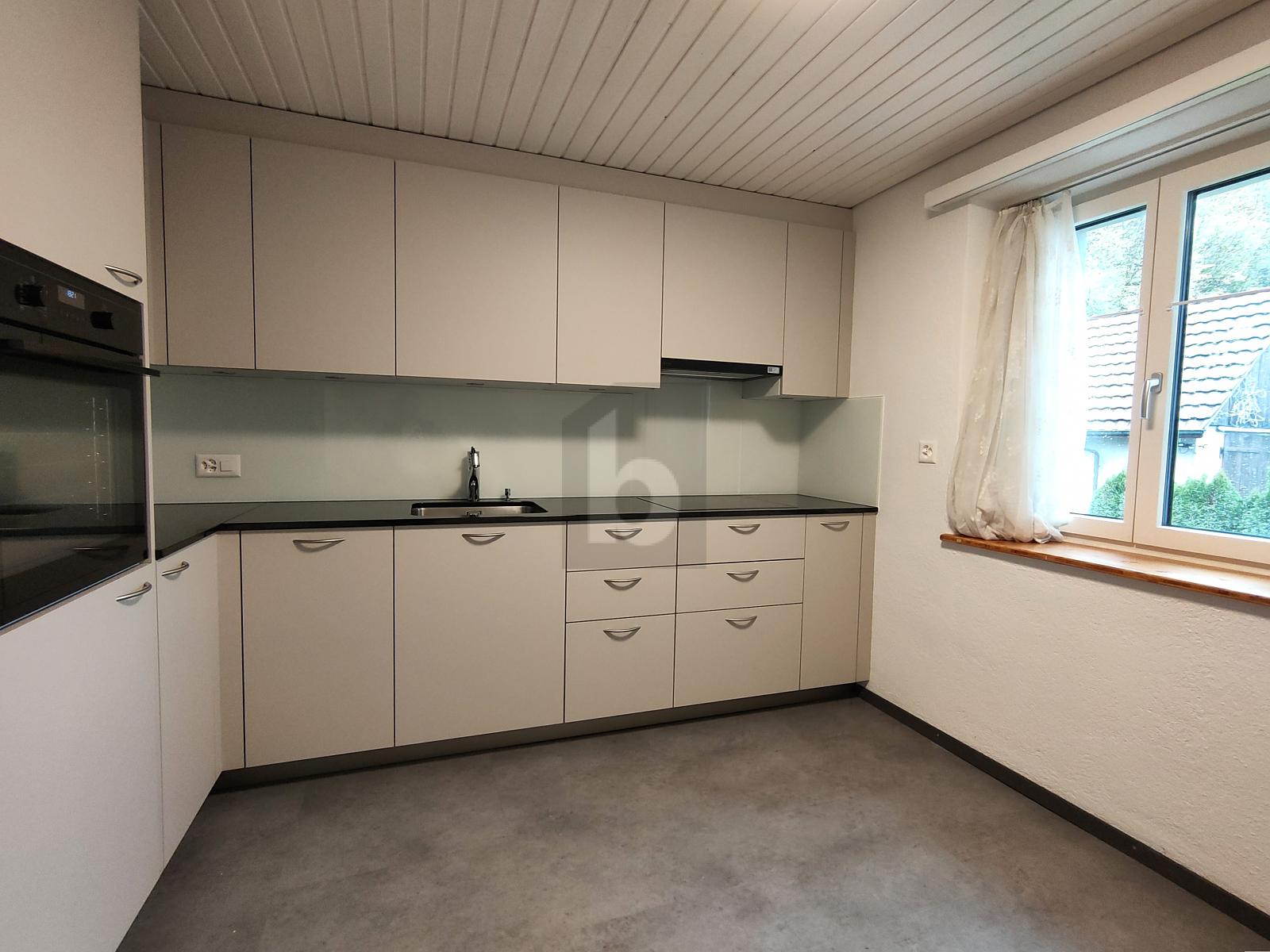 RUHIG IM GRÜNEN - 1