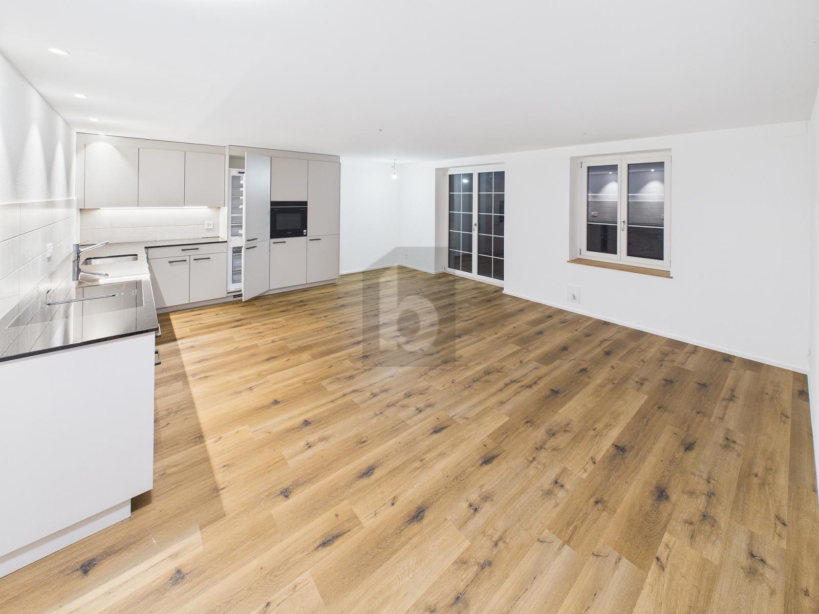 PREISHIT ERSTBEZUG NACH TOTALRENOVATION - 0