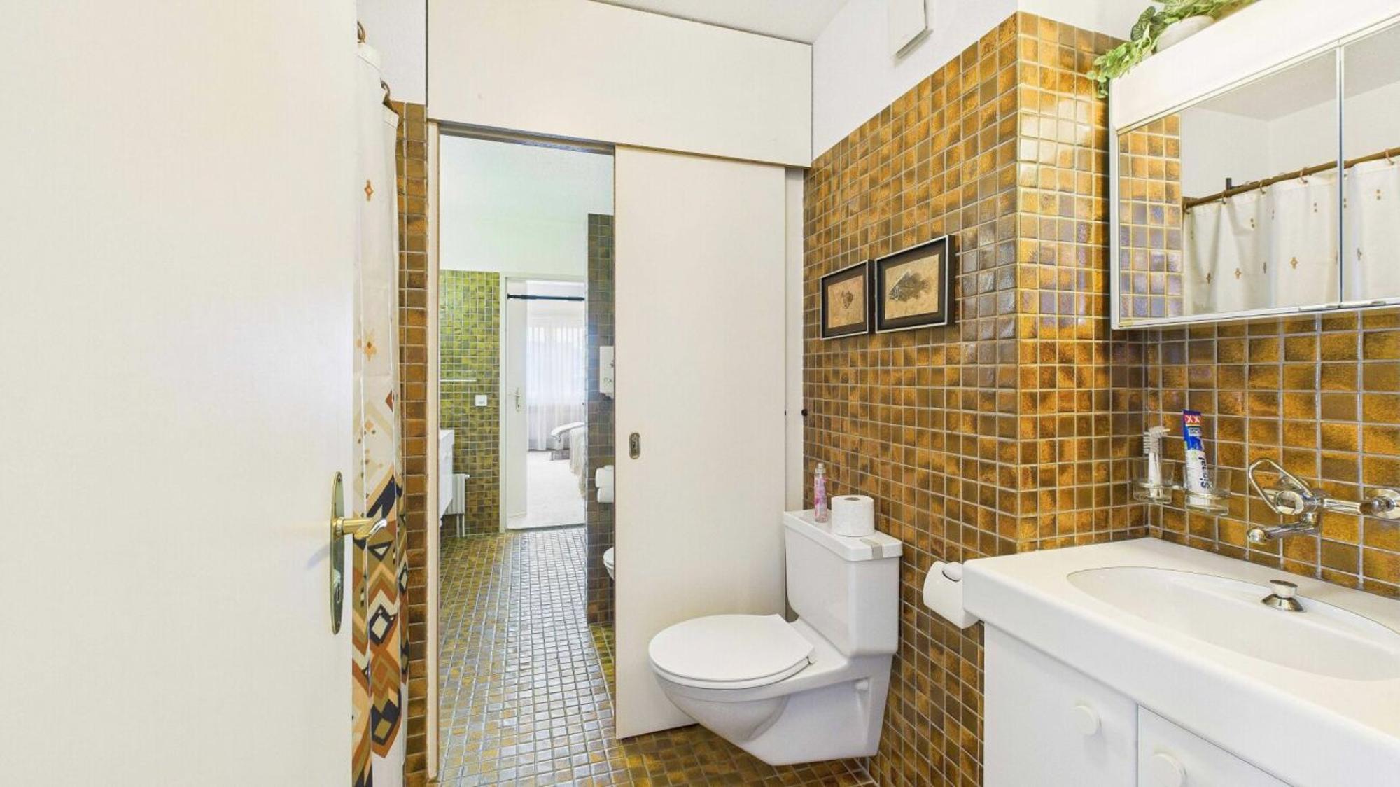 Charming apartment with balcony and fireplace - well-maintained, functional and with lots of potential - 9