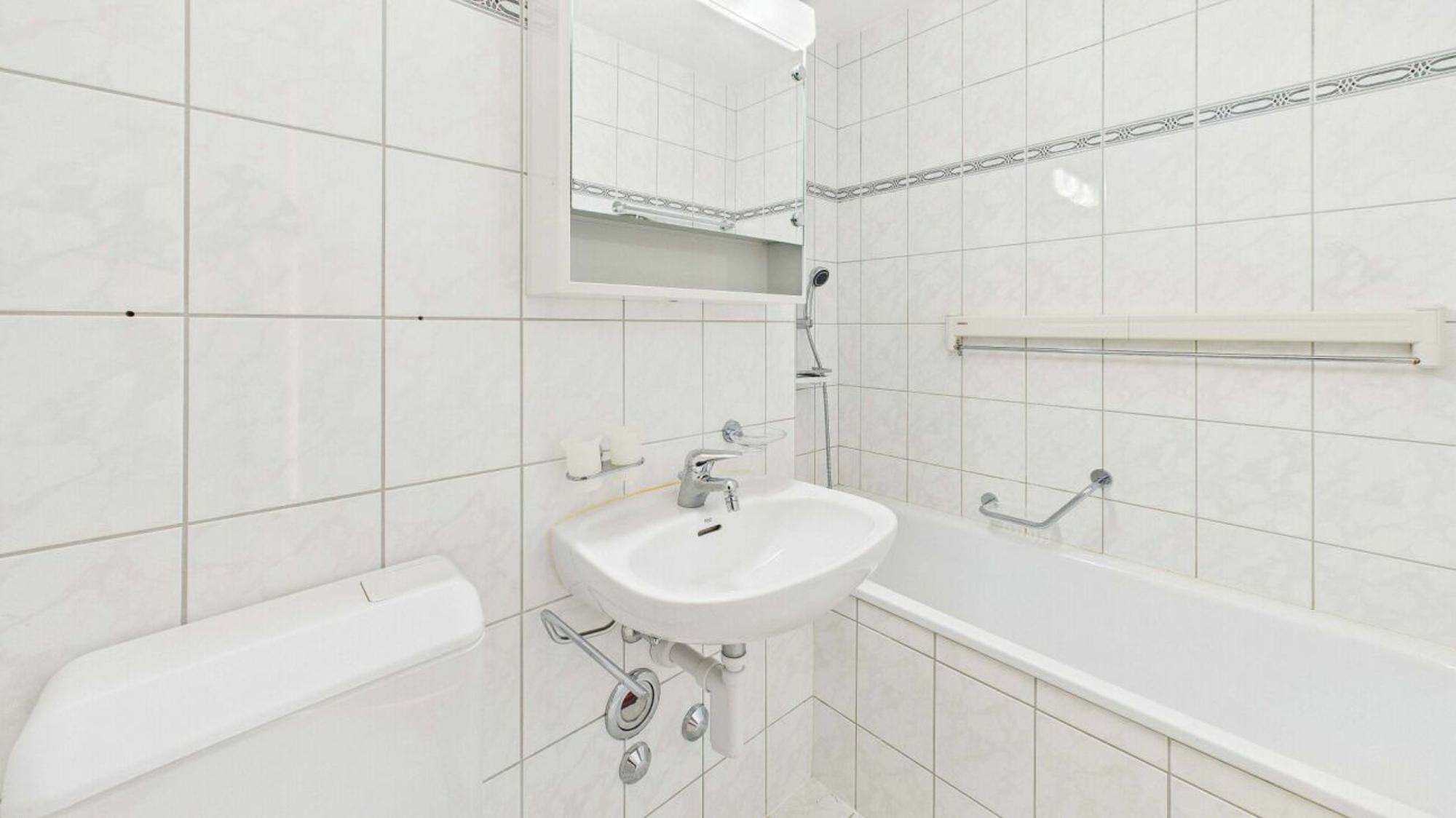 Quiet living, sunny living - 4.5-room apartment in Winkel - 10