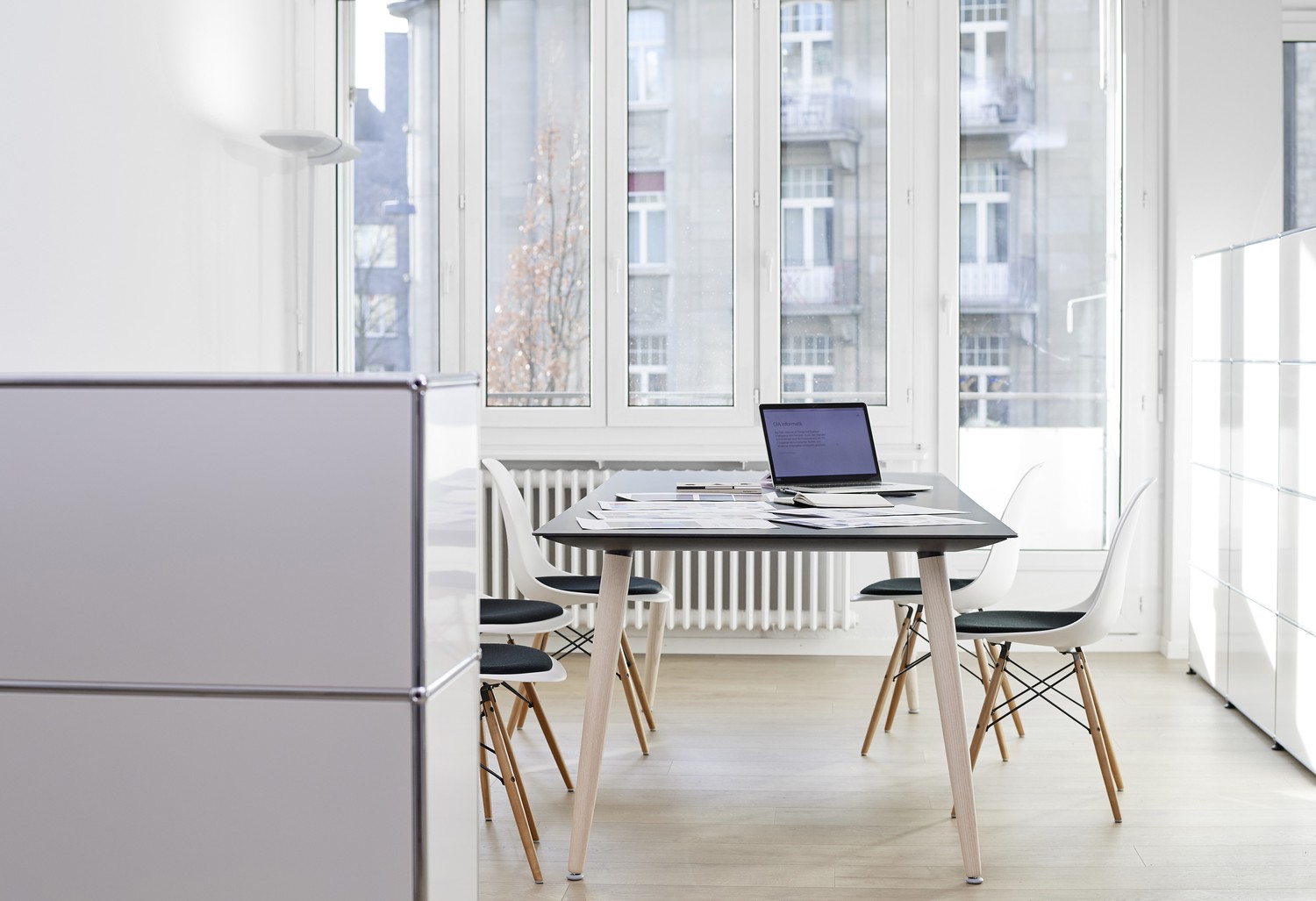 Helles Büro an top Lage - 1