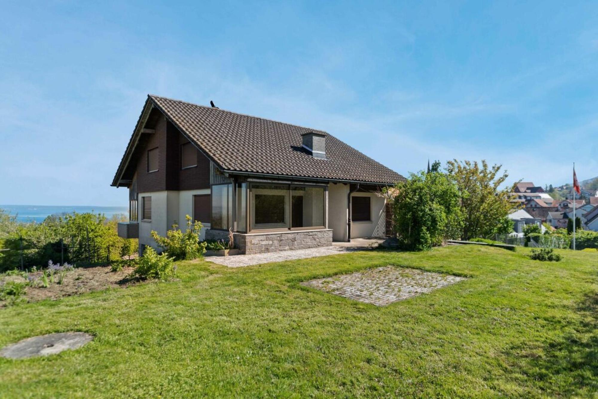 Living in harmony: detached house with spacious garden in Untereggen - 8