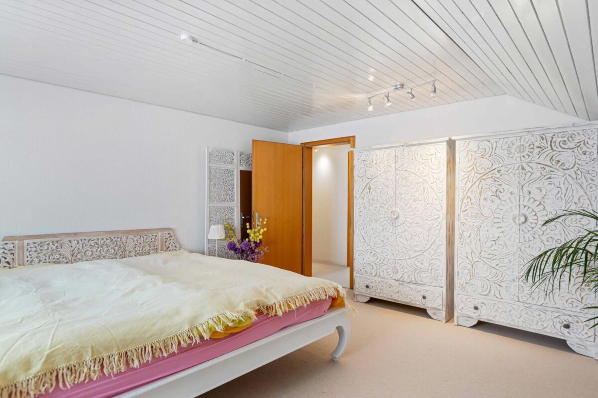 Living in harmony: detached house with spacious garden in Untereggen - 9