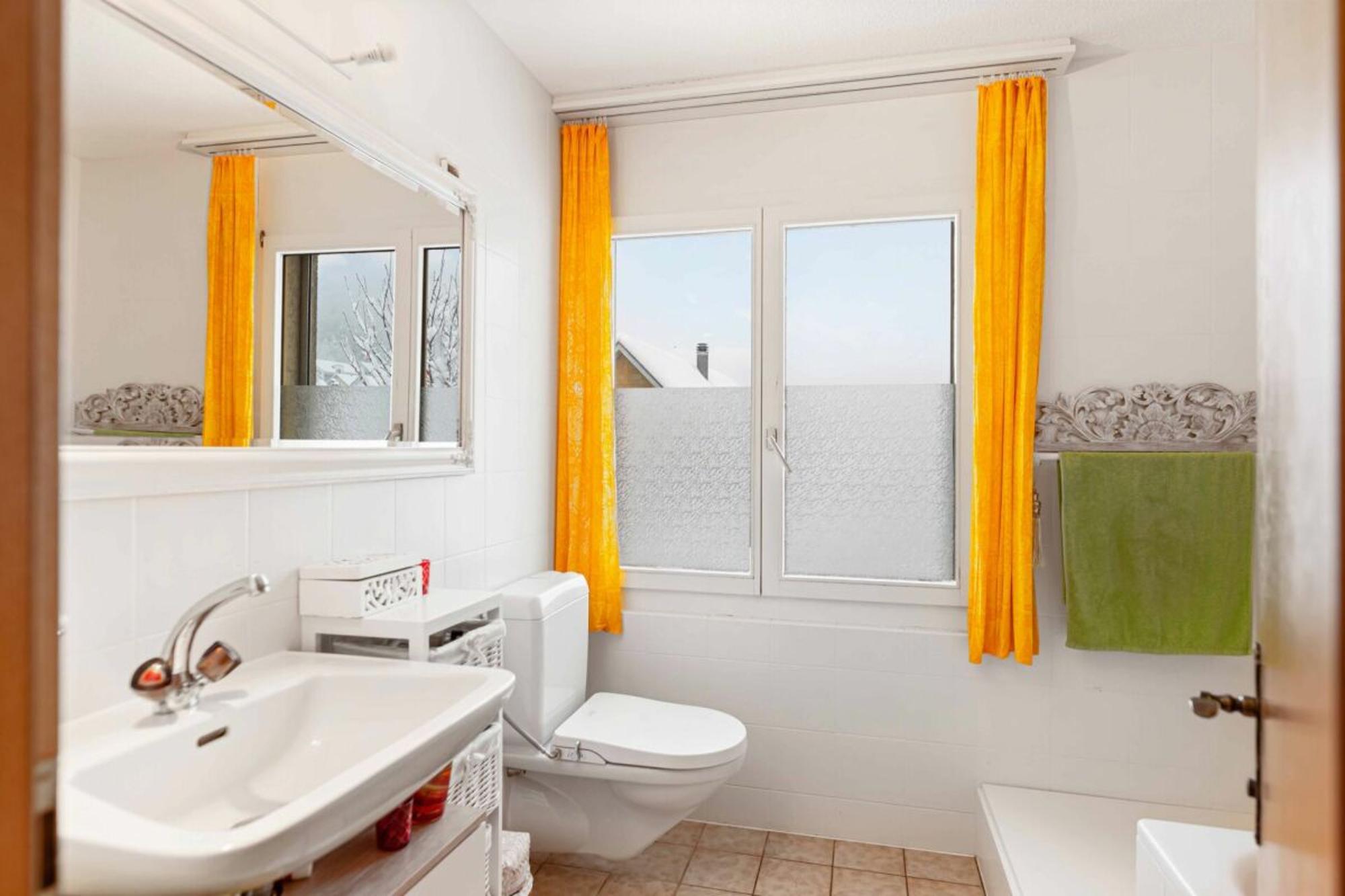 Living in harmony: detached house with spacious garden in Untereggen - 11