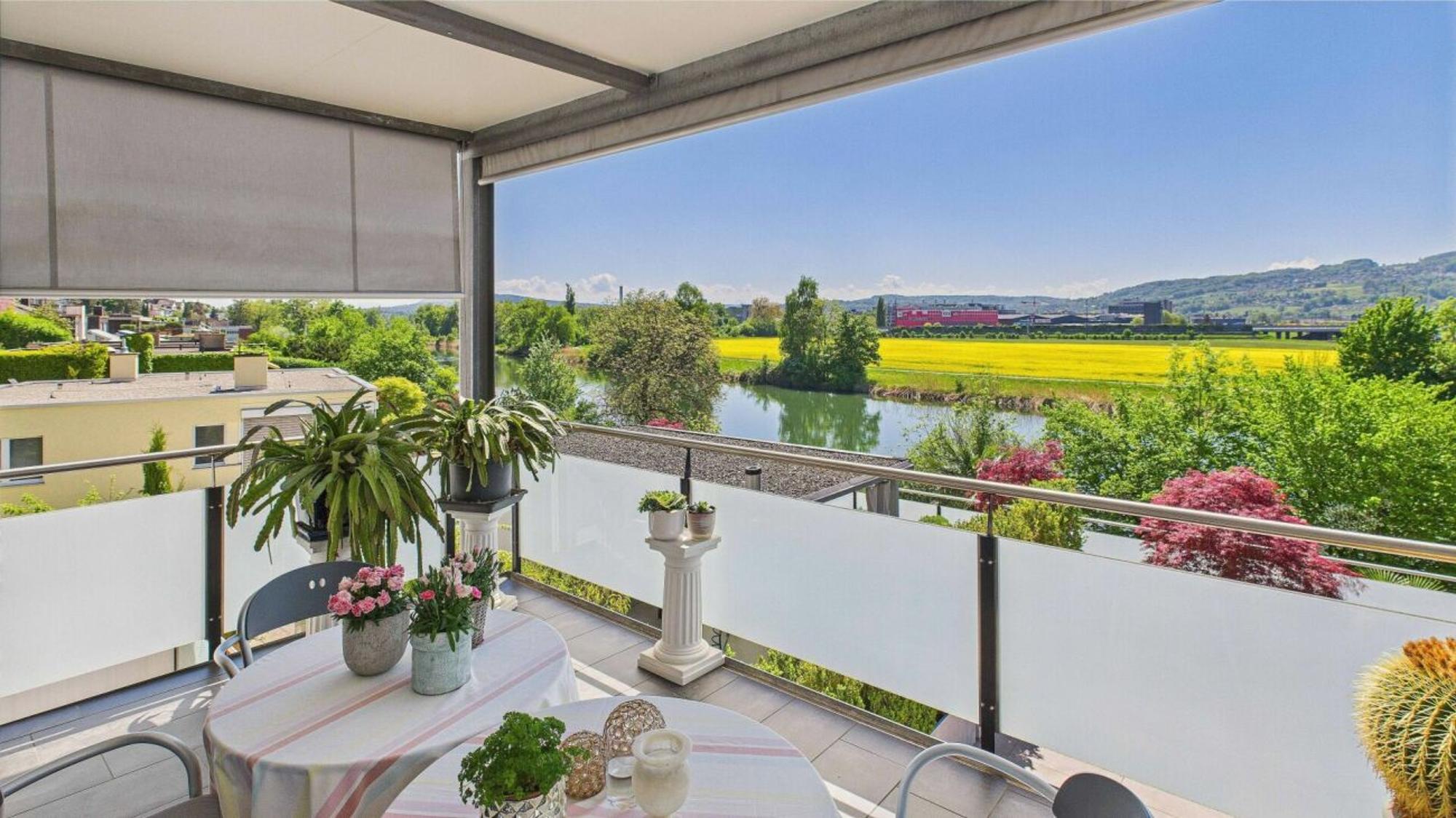 Living on the Limmat - with style, peace and comfort - 0