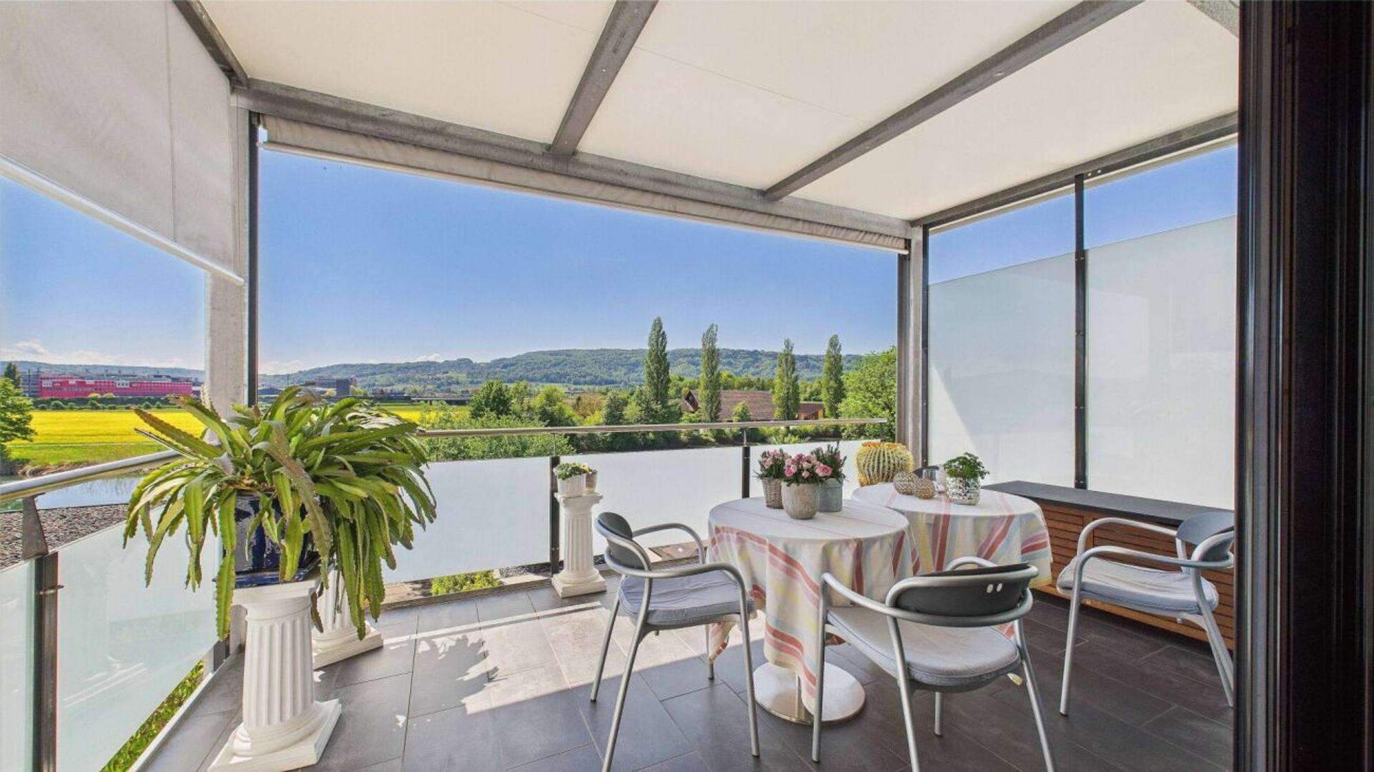 Living on the Limmat - with style, peace and comfort - 12