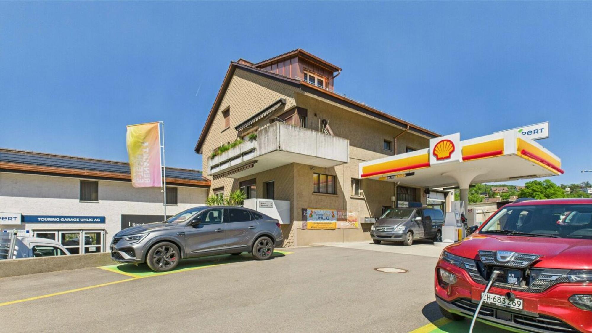Penthouse with potential - your opportunity for realization in Glattfelden - 0