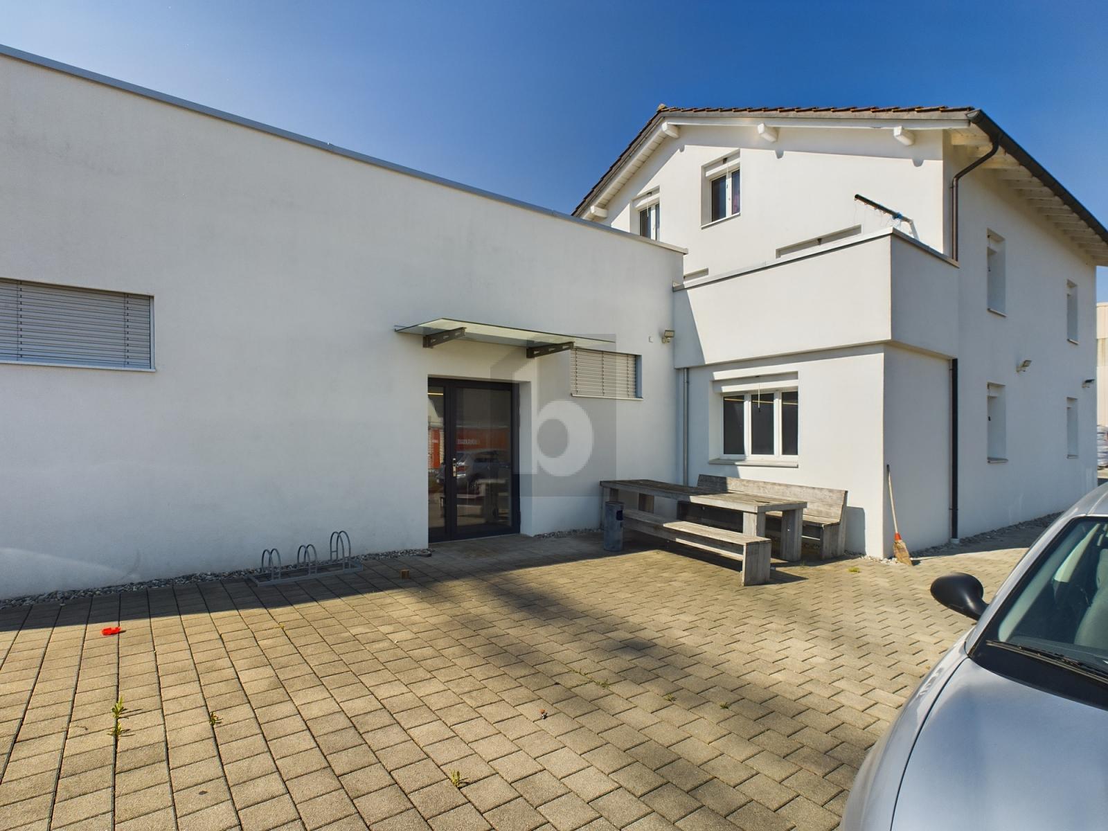 MODERN UND LICHTDURCHFLUTET - 1