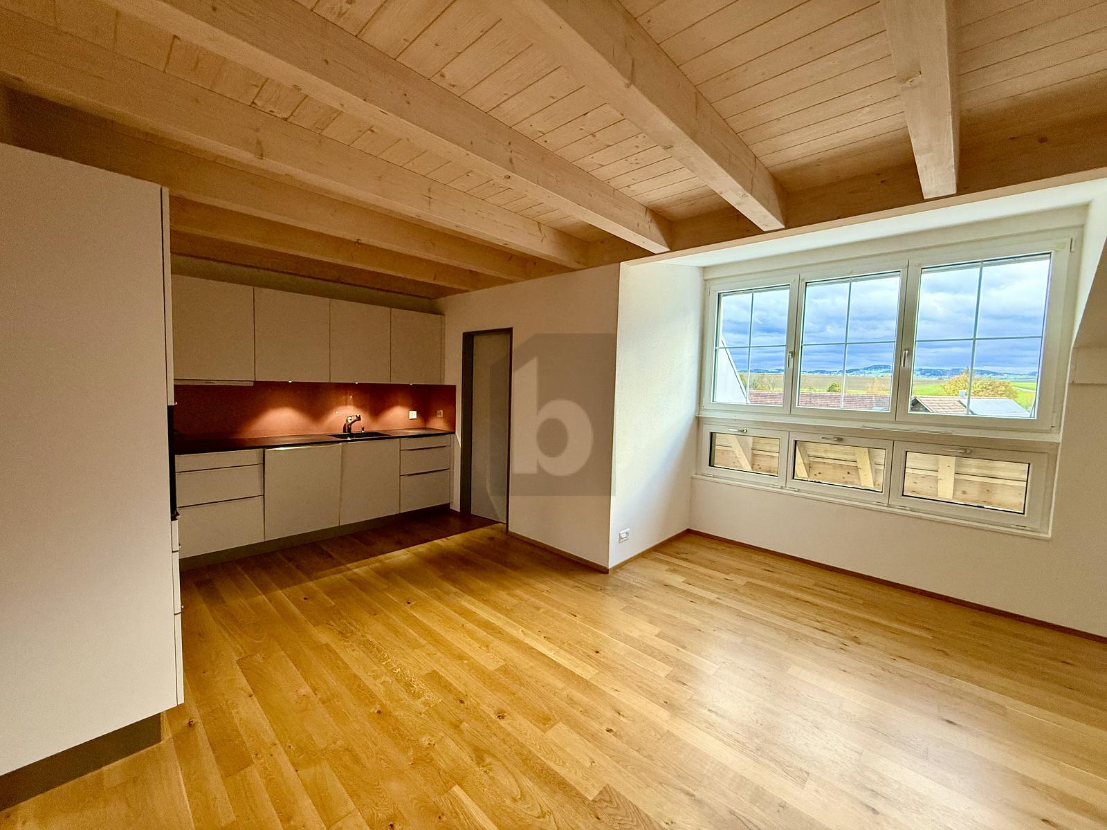 STILVOLLE HOLZAKZENTE FÜR IHR WOHLFÜHL-ZUHAUSE - 0