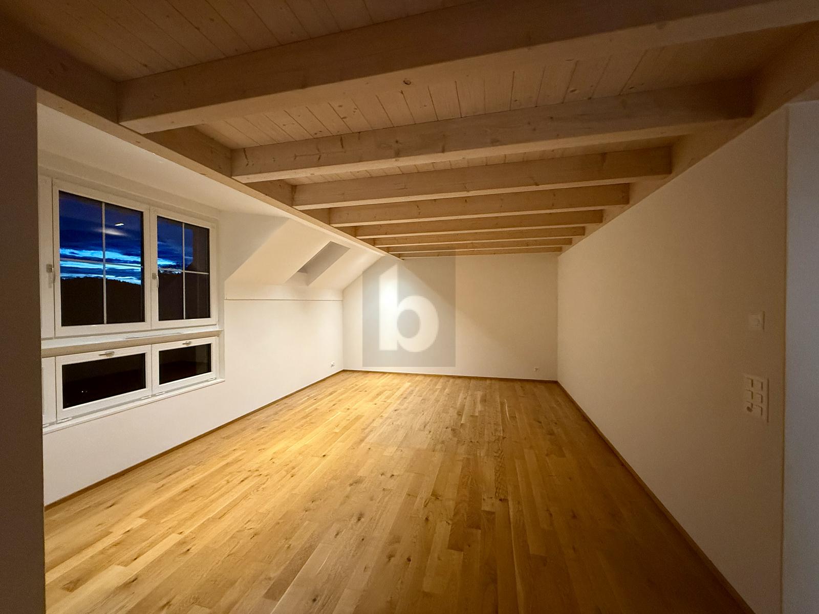 STILVOLLE HOLZAKZENTE FÜR IHR WOHLFÜHL-ZUHAUSE - 1