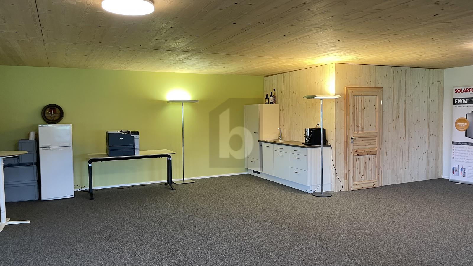 NEUWERTIG MIT VIELEN EXTRAS - 1