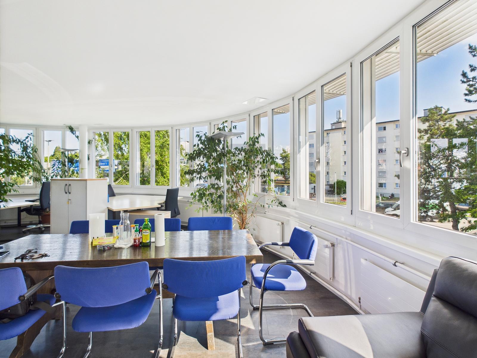 IM HERZEN VON WALLISELLEN - 3