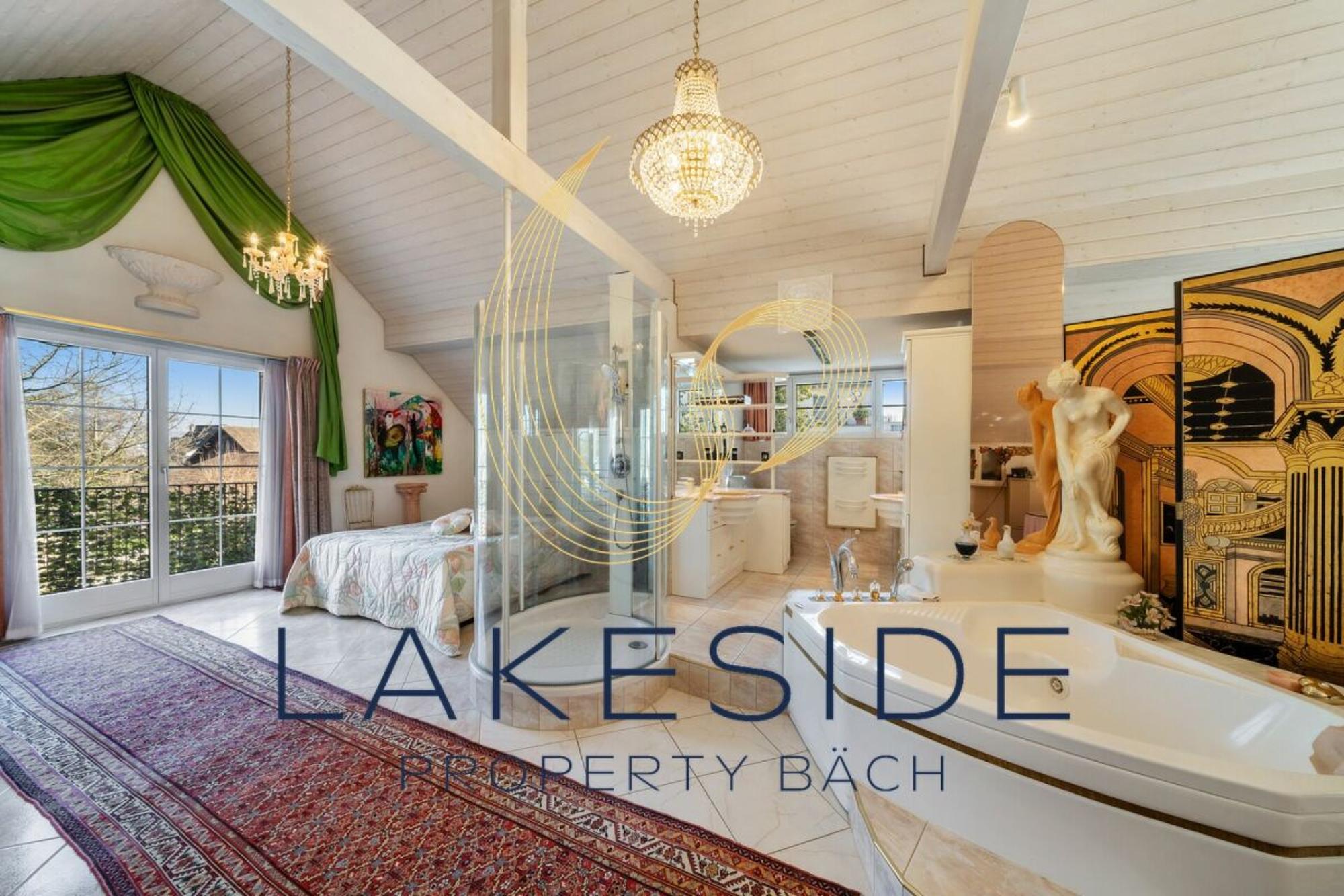 Unique gem with dream garden in a sought-after location - 4