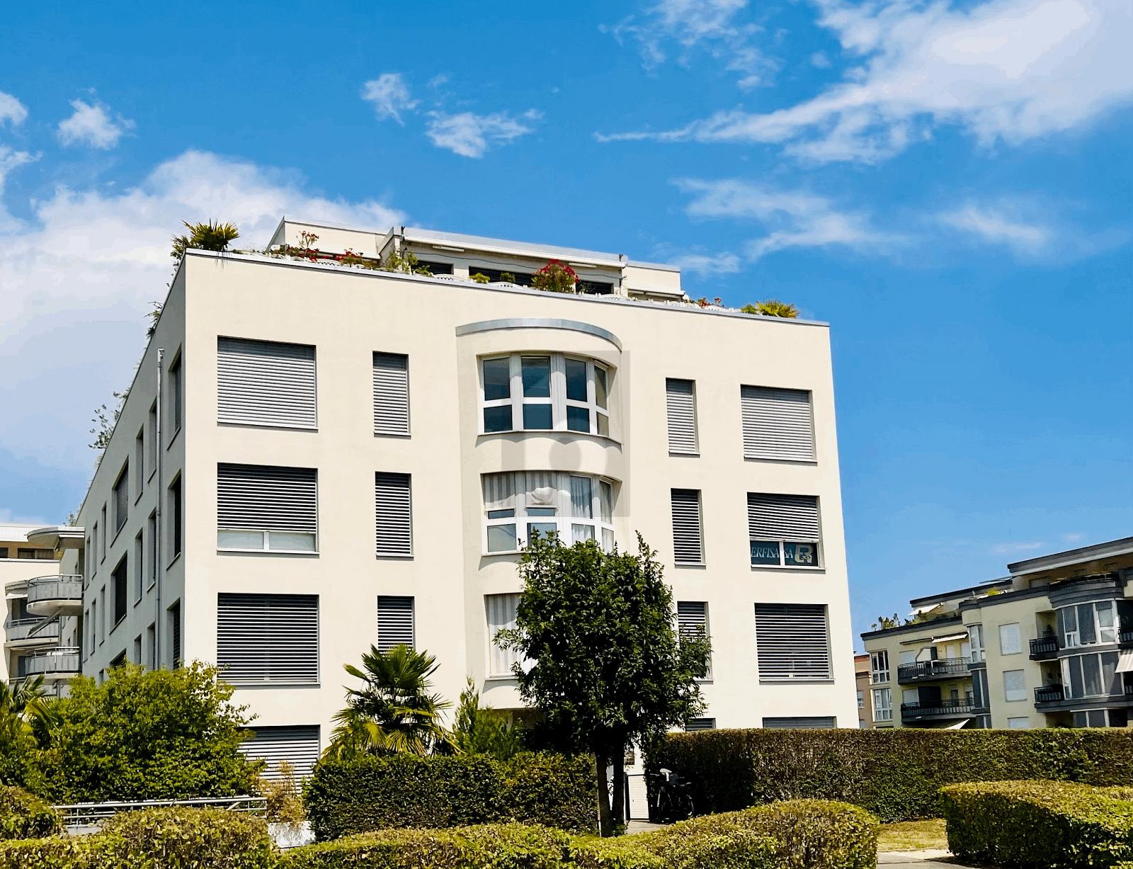 BUREAU AVEC JARDIN PRIVATIF - 0