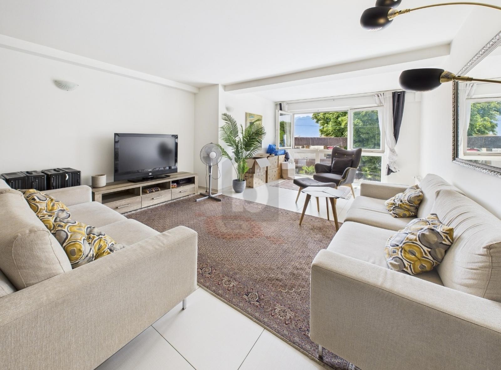 AU COEUR DE MONTREUX AVEC VUE ! - 2