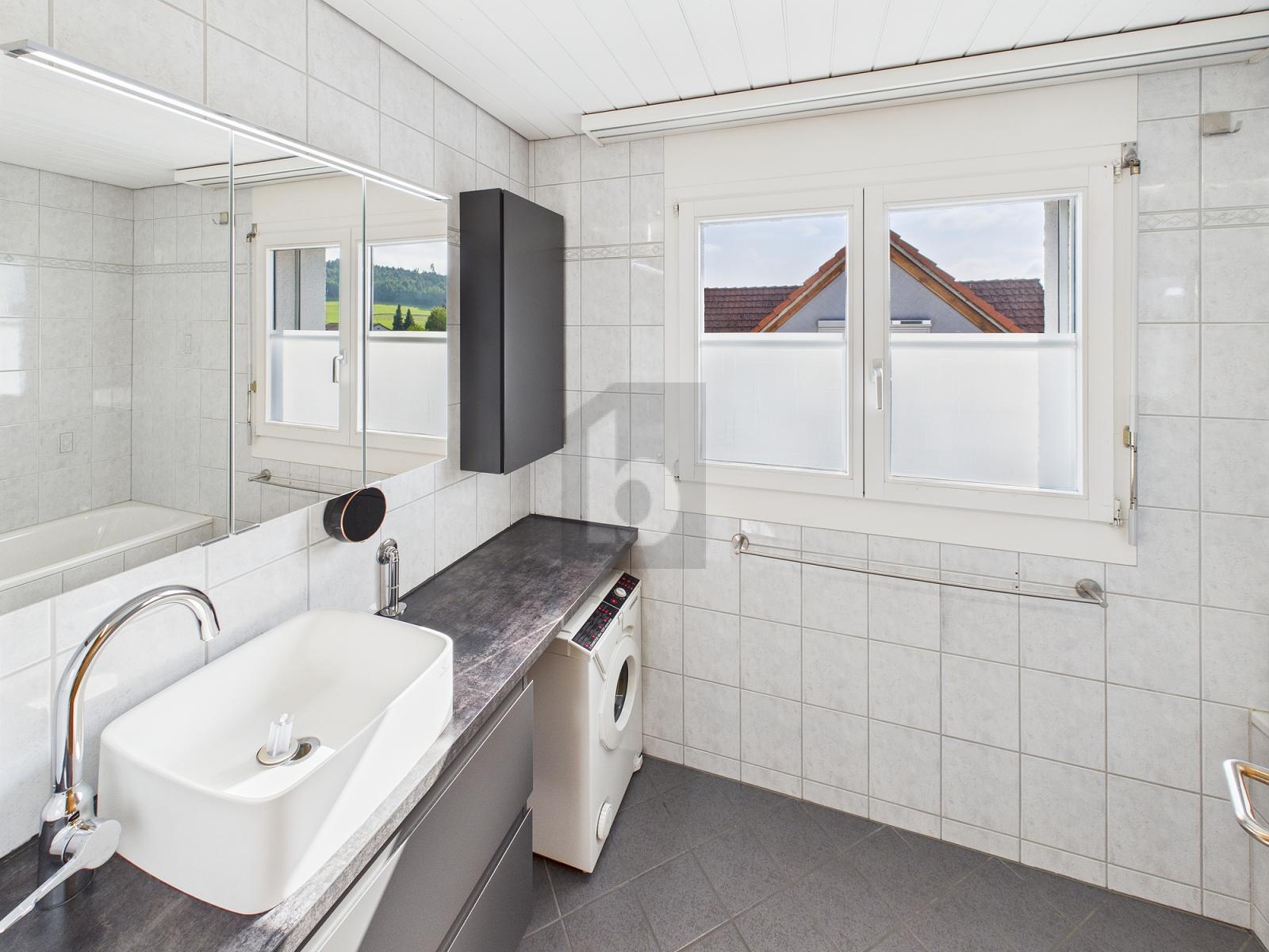 ZENTRAL UND MODERN MIT EXTRAHÖHE - 4