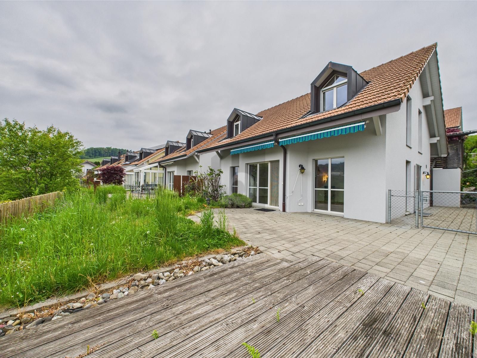 GROSSZÜGIG MIT STIL UND WEITBLICK - 0