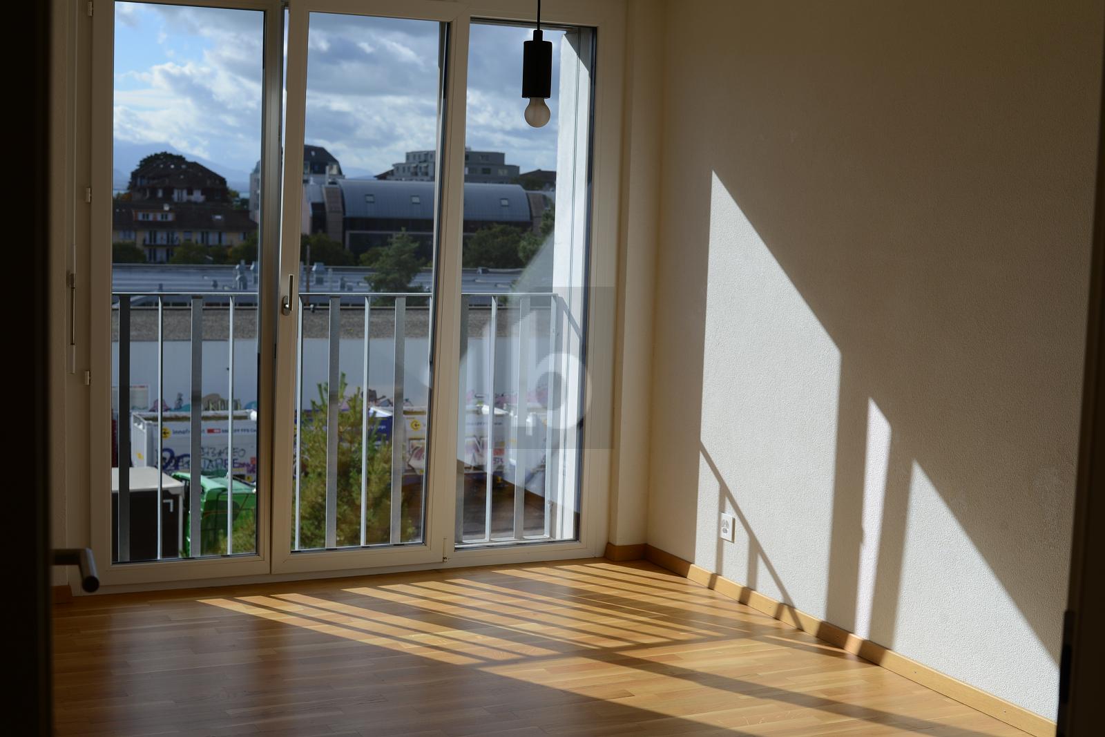 IMMEUBLE NEUF ET CENTRAL - 2