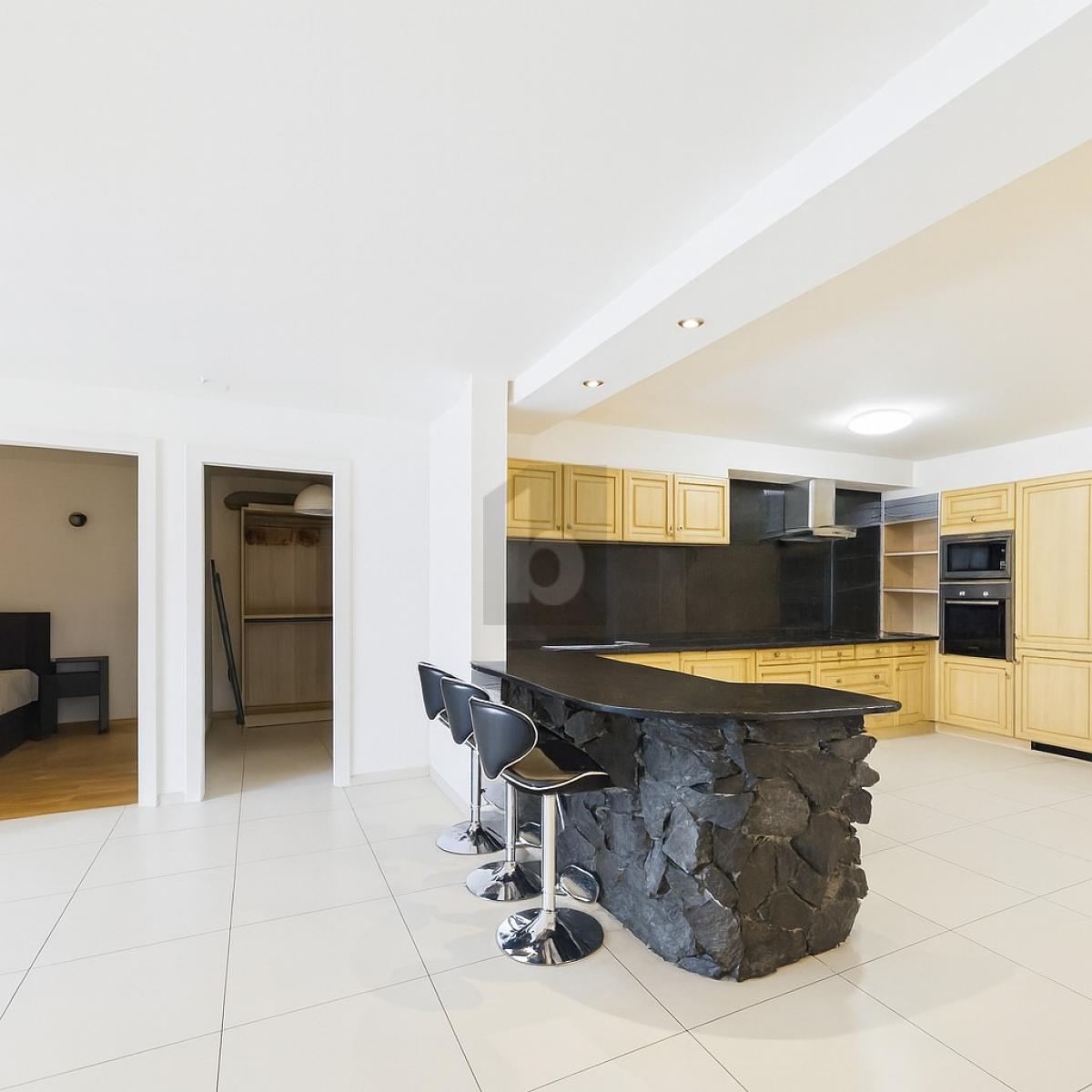 AU COEUR DE MONTREUX, MEUBLÉ AVEC VUE LAC - 2