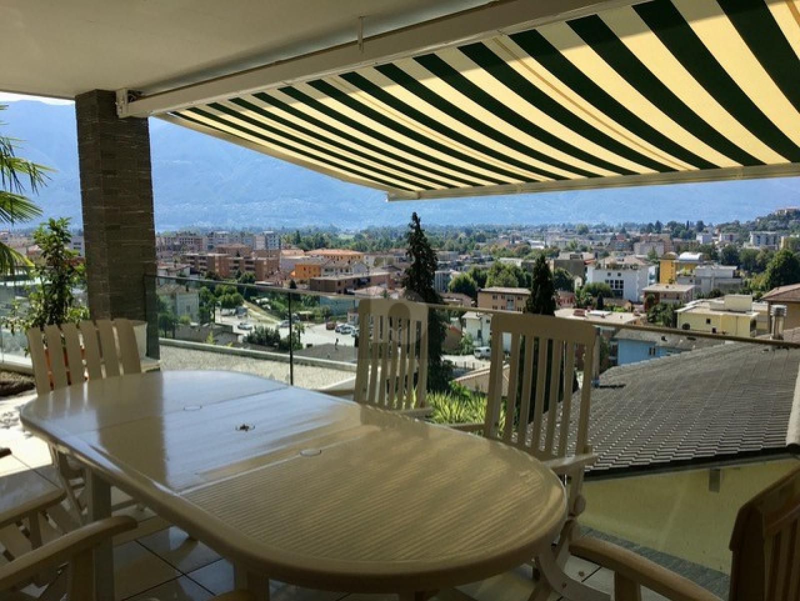 APPARTAMENTO LUMINOSO CON DEPENDANCE E VISTA - 1