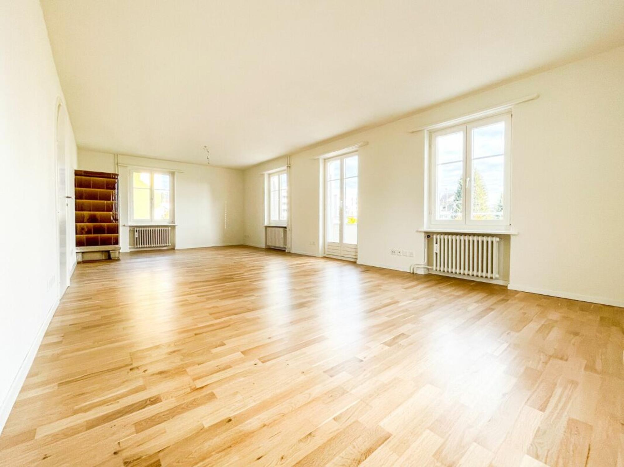 Modernized two-family house with potential in an attractive location - 1