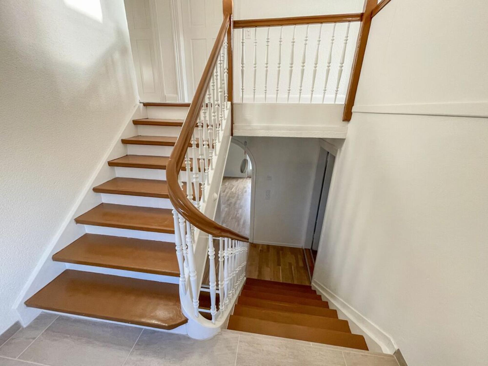 Modernized two-family house with potential in an attractive location - 11