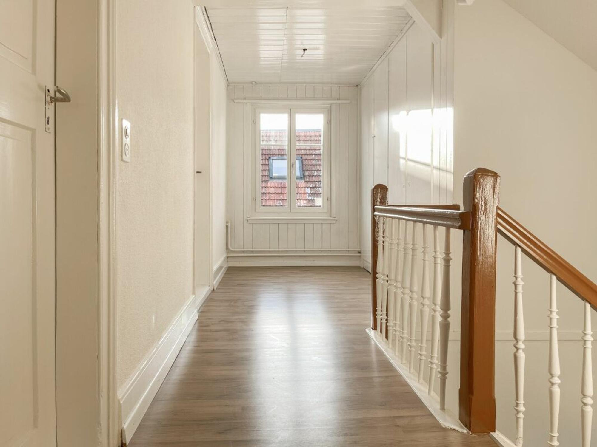 Modernized two-family house with potential in an attractive location - 12
