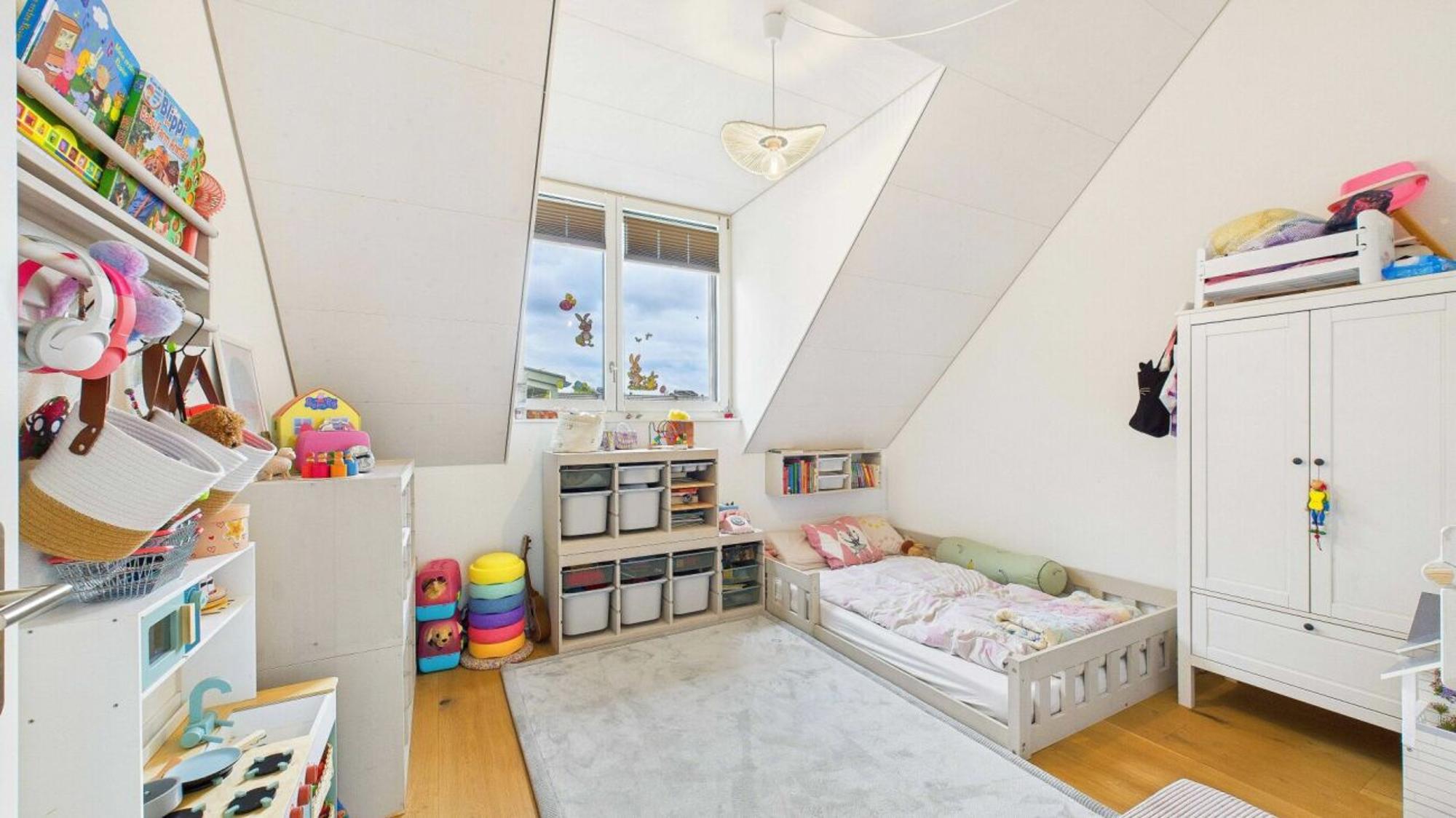 Exclusive 5.5-room rooftop maisonette with high-quality finish in Brüttisellen - 11
