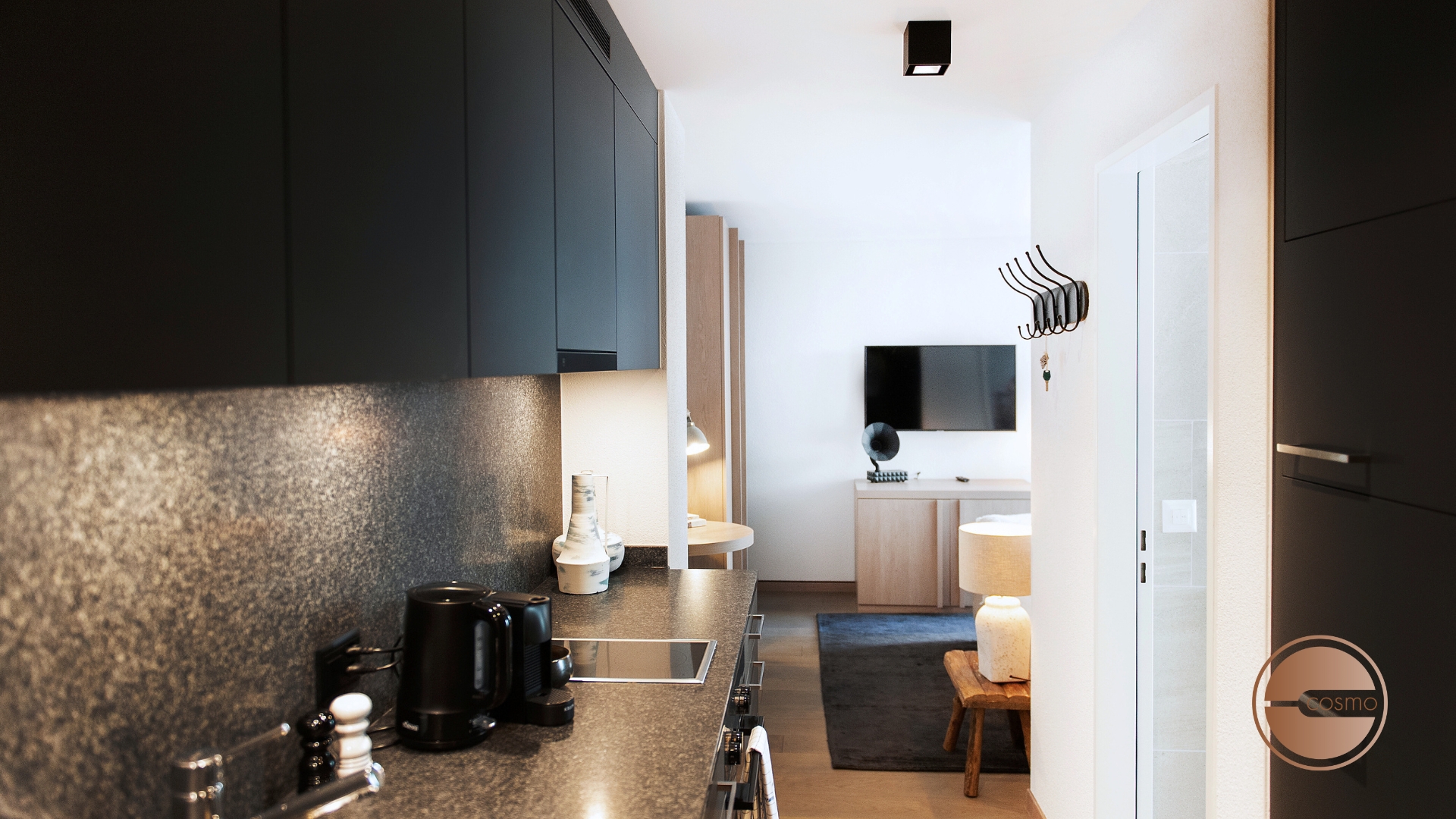 COSY STUDIO SERVICED APARTMENT - 3