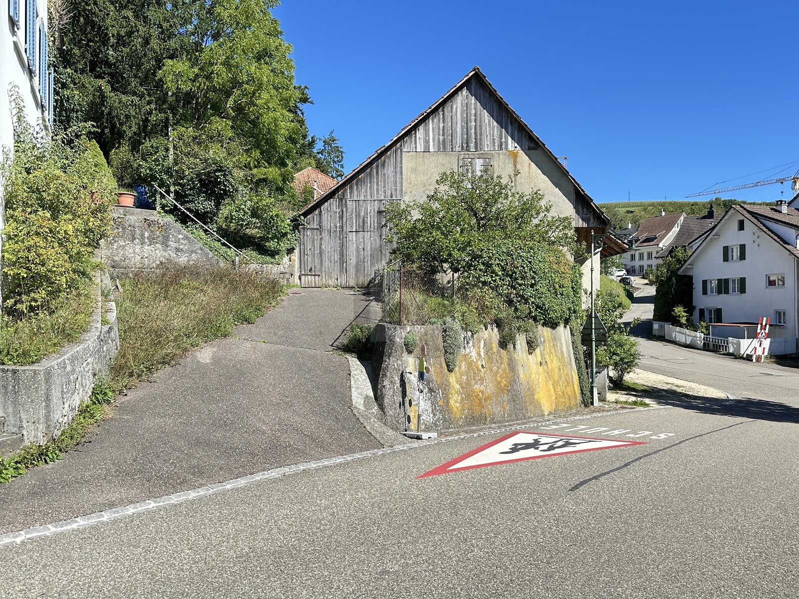 FREISTEHEND MIT AUSBAUPOTENZIAL - 2