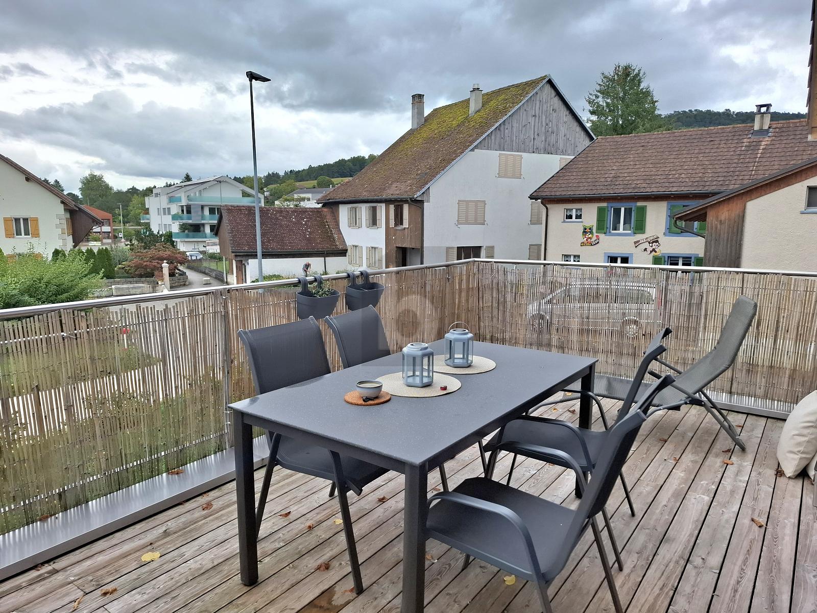 MODERNE, TRÈS SPACIEUX, GRAND BALCON - 0