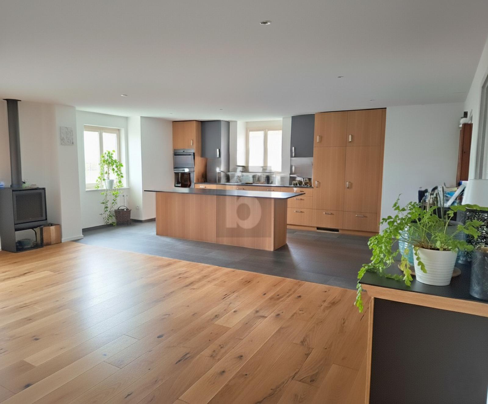 MODERNE, TRÈS SPACIEUX, GRAND BALCON - 2