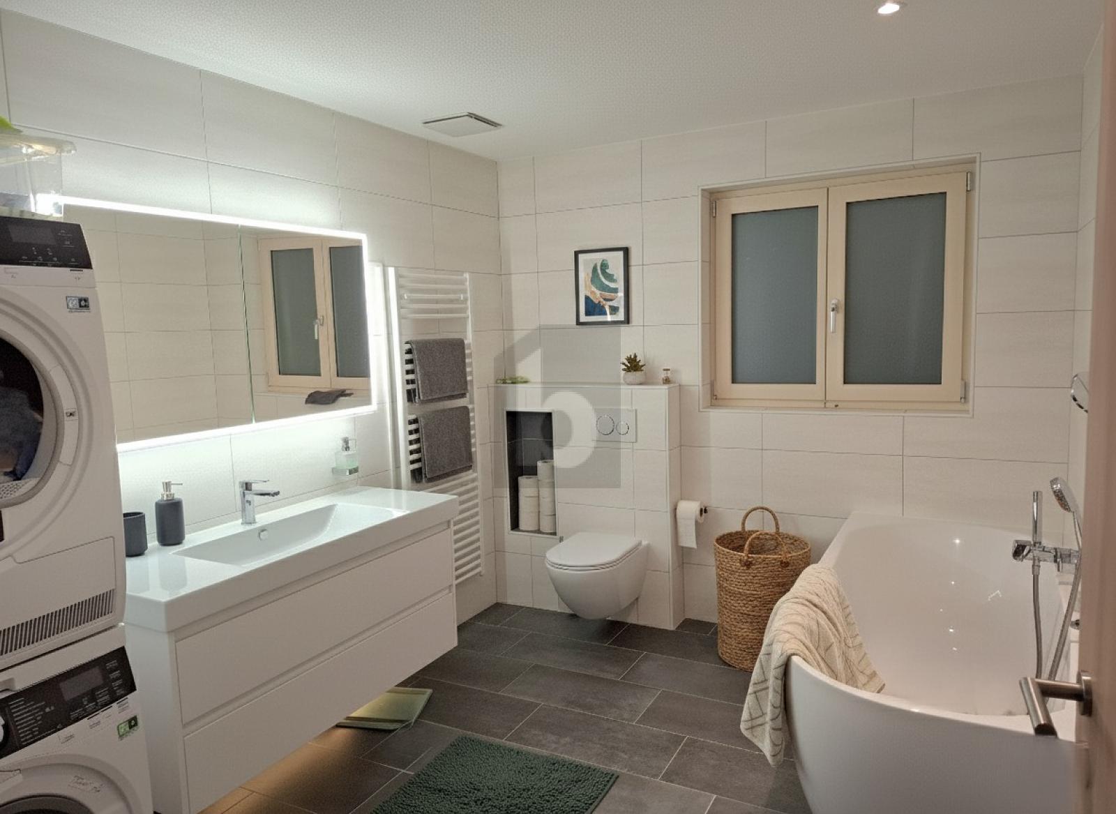 MODERNE, TRÈS SPACIEUX, GRAND BALCON - 4