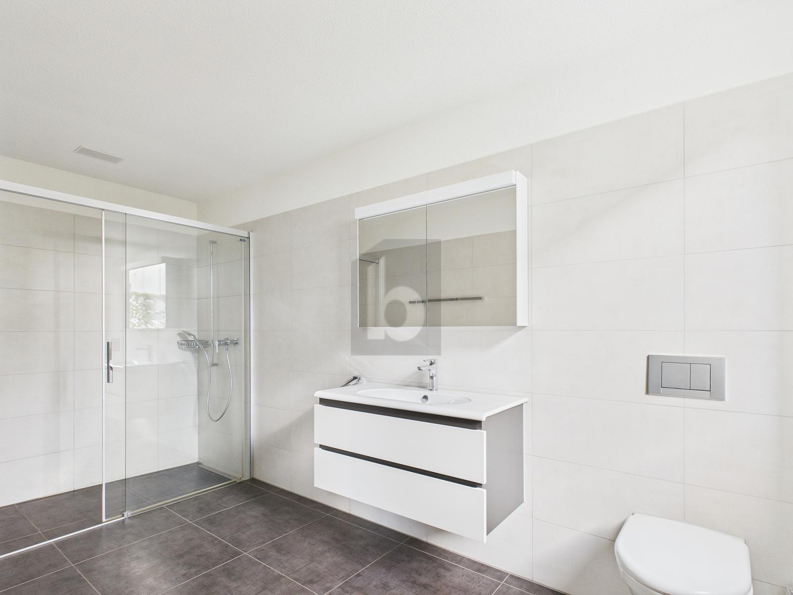 HOCHWERTIG MIT SONNIGEM GARTEN! - 4