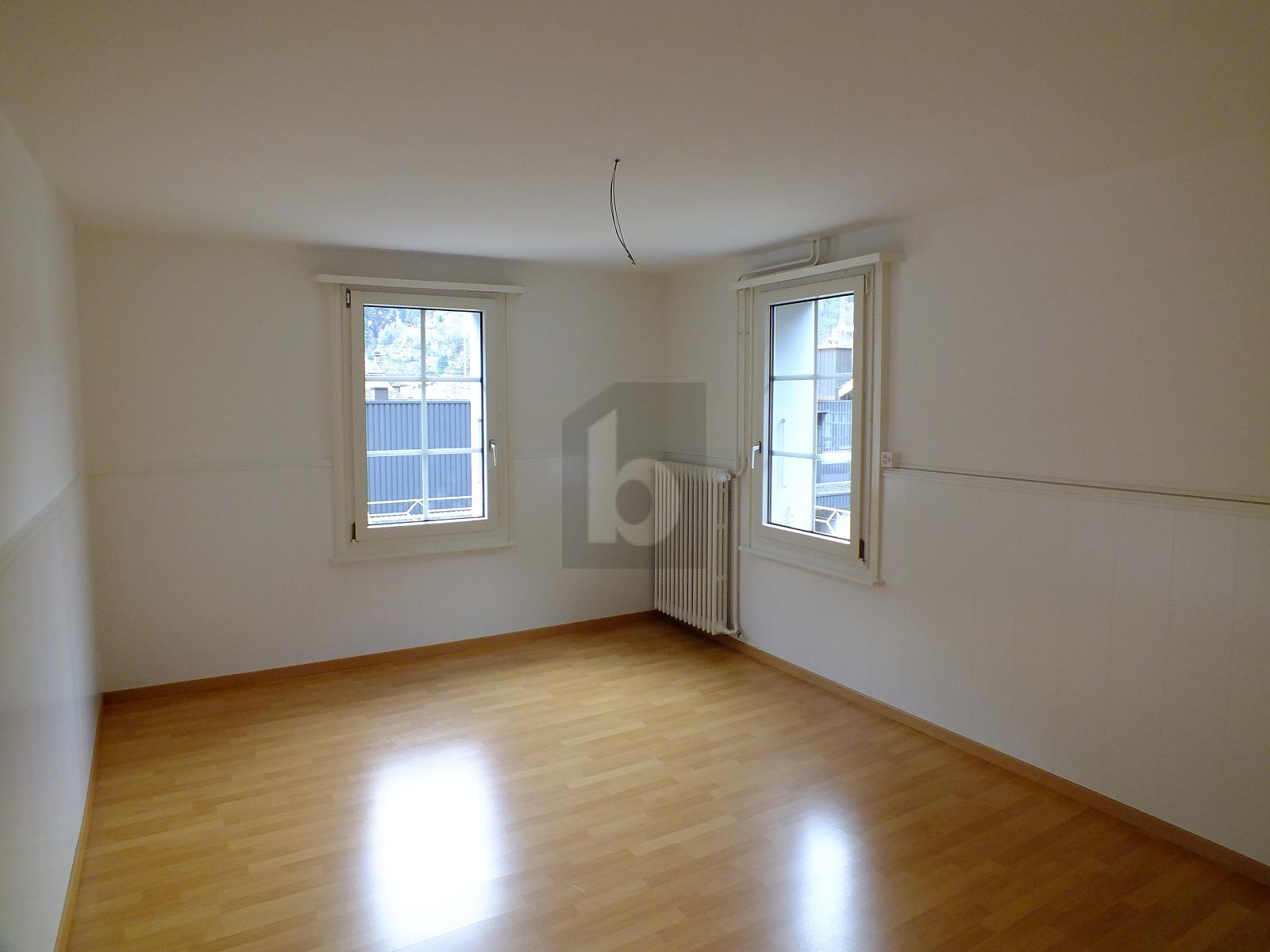 HELL, FREUNDLICH UND RENOVIERT - 3